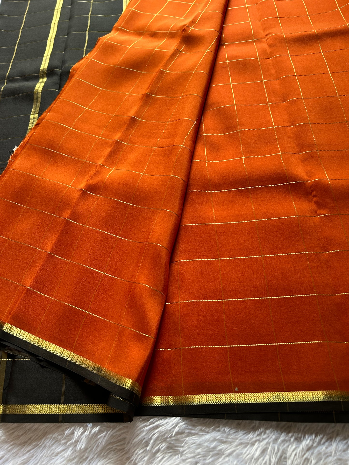 Shankari (2D) : Orange-black