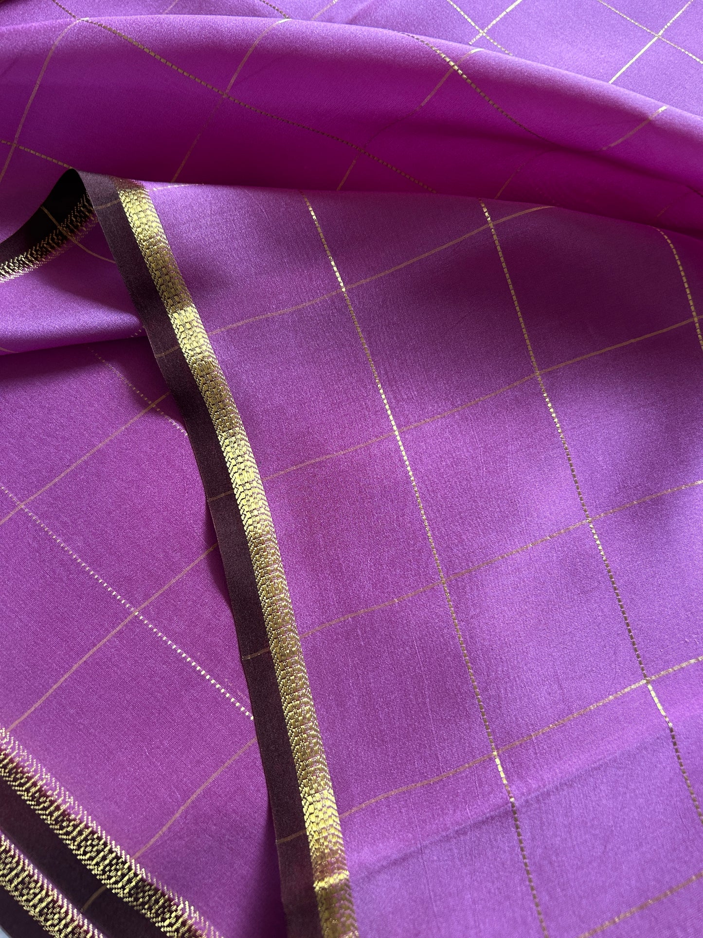 Shankari (2D) : Lavender pink-chocolate brown