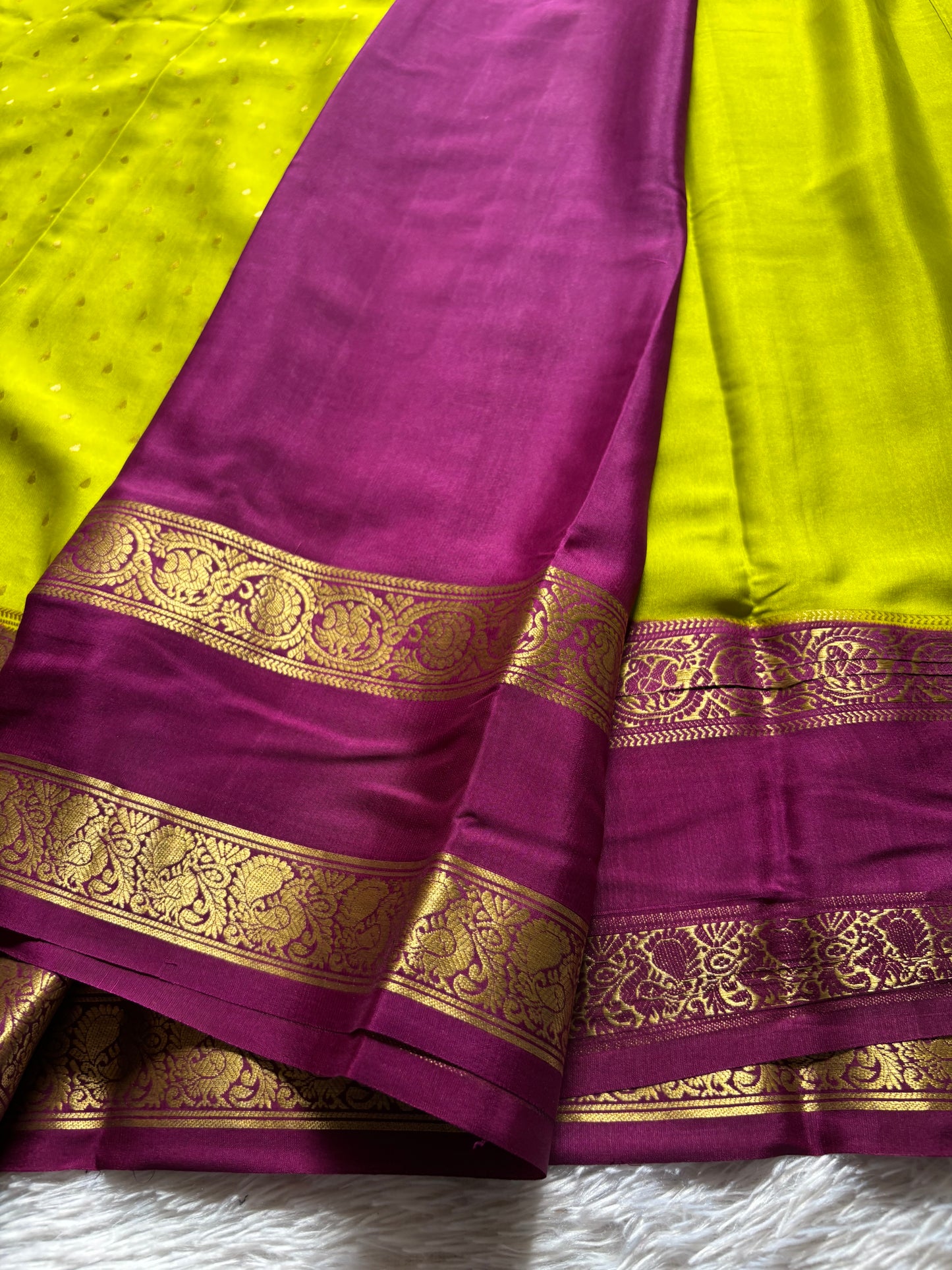 Varshini (2D) : Olive-dark magenta