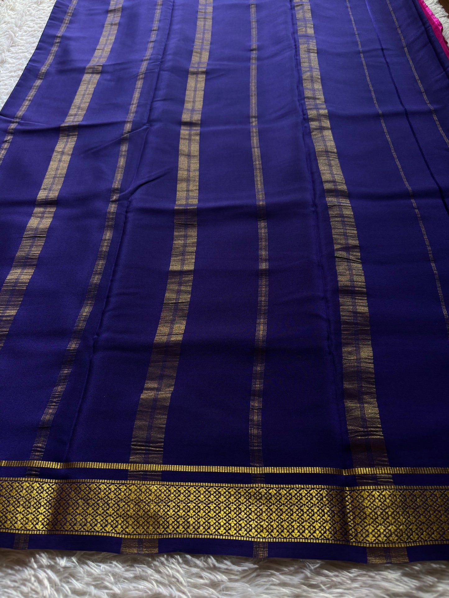 Sampoorna (2D) : Rani pink-dark blue