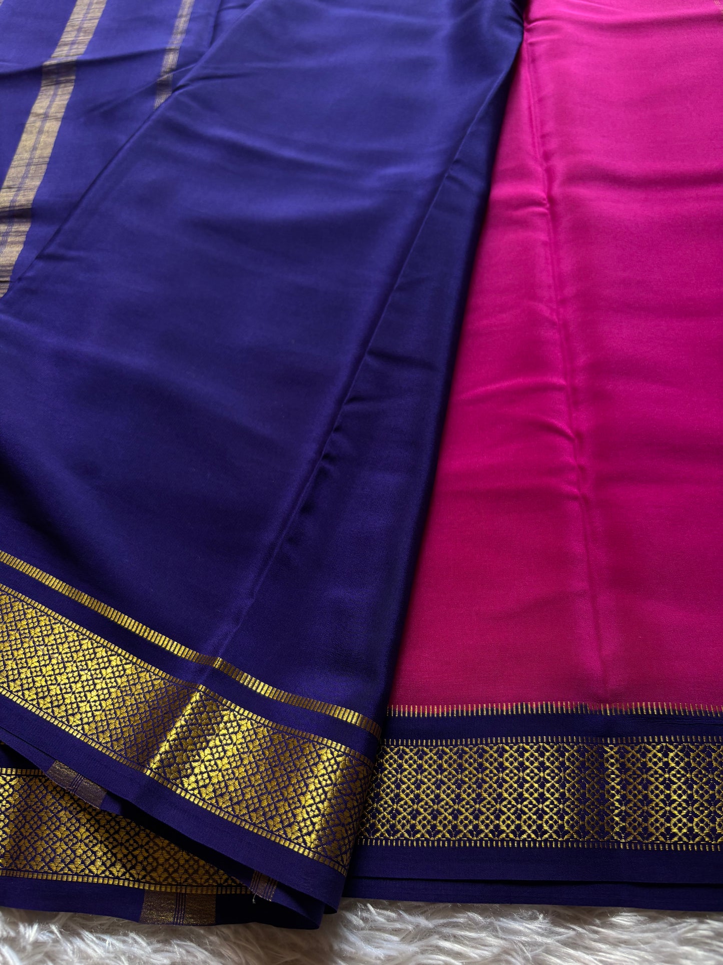 Sampoorna (2D) : Rani pink-dark blue