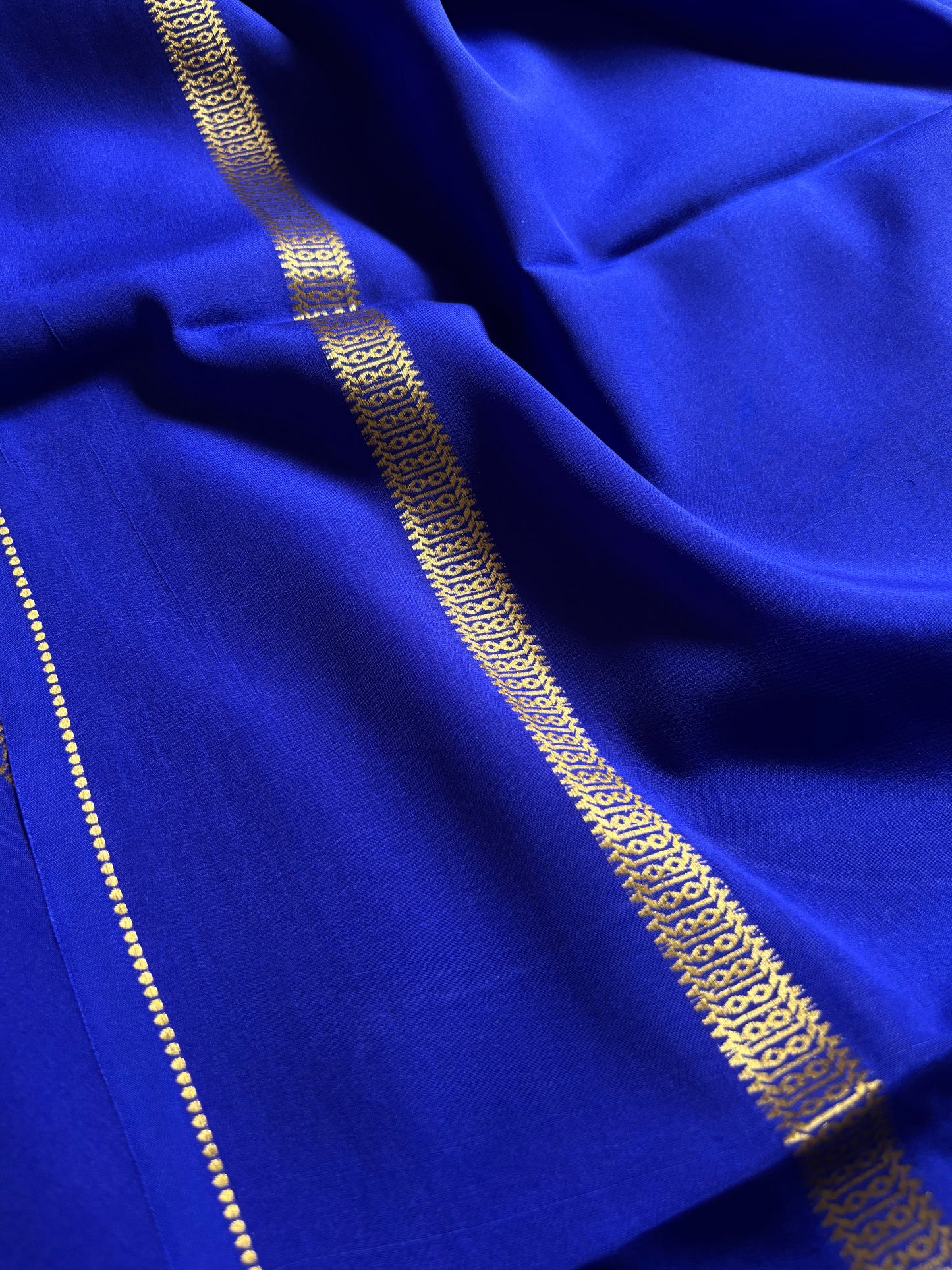 Vibha : Solid Royal blue