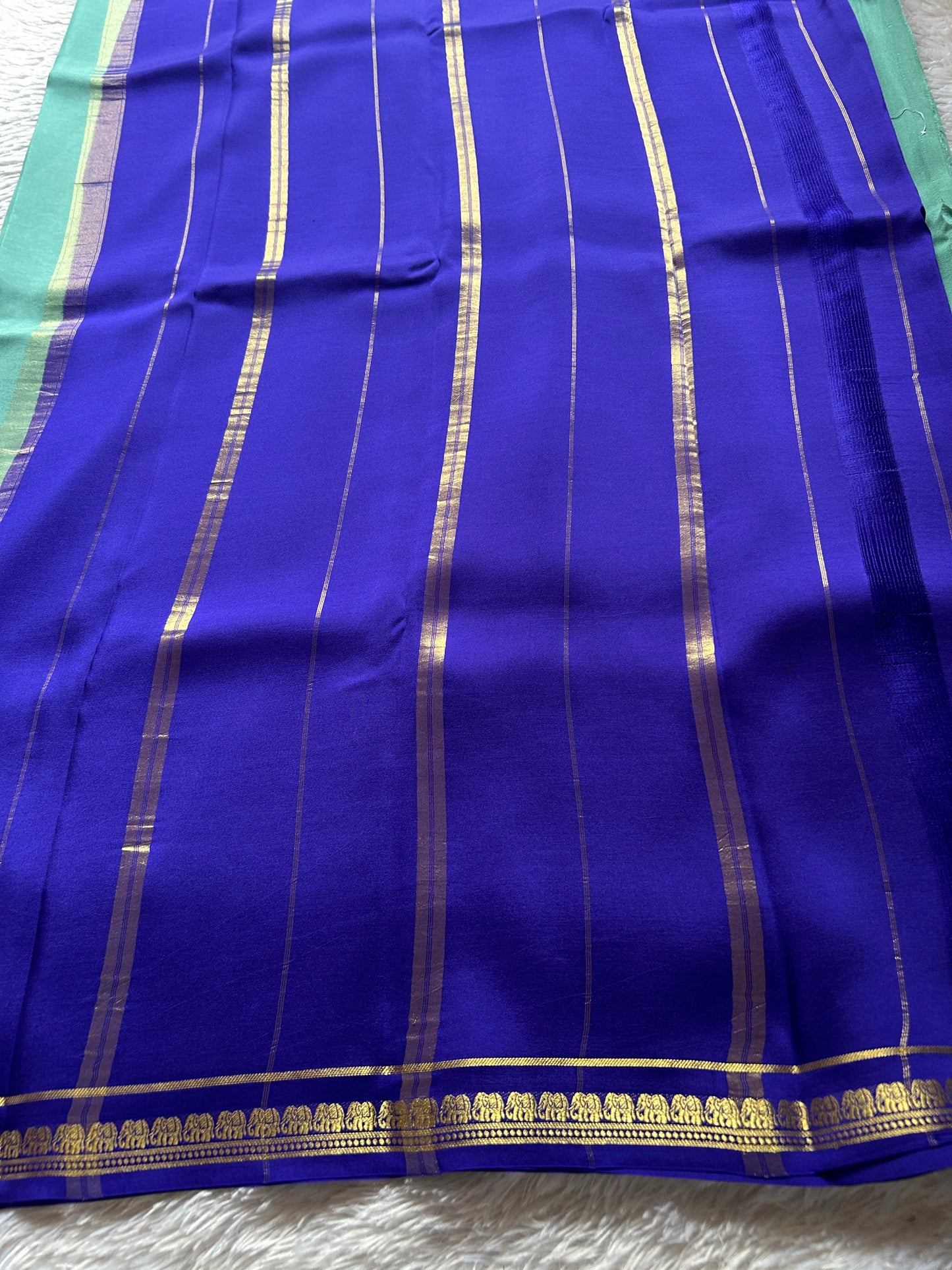 Gowri (2D) : Mint green-royal blue