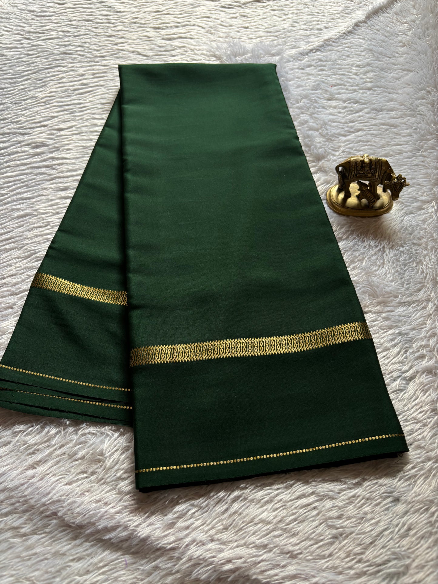 Vibha : Solid Dark green