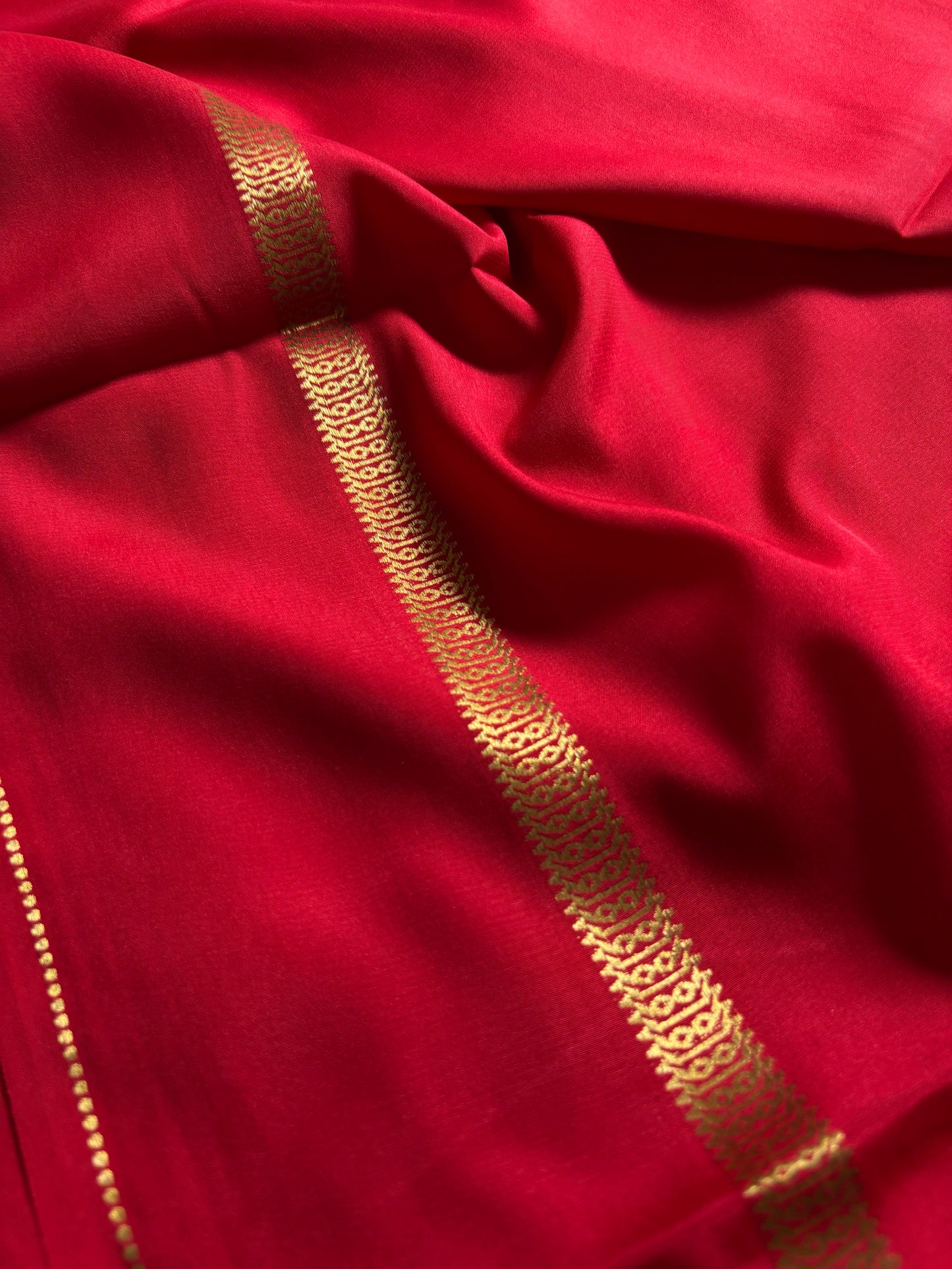 Vibha : Solid Red