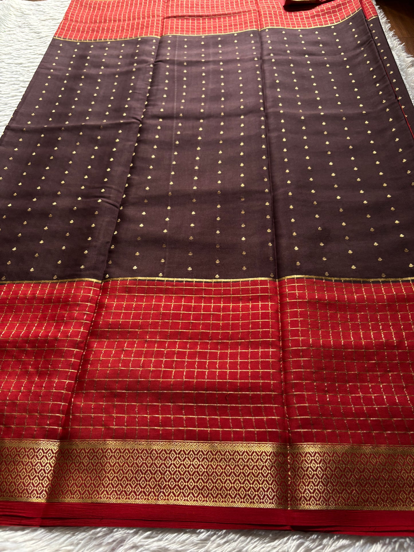 Kavya (2D) : Coffee brown-red