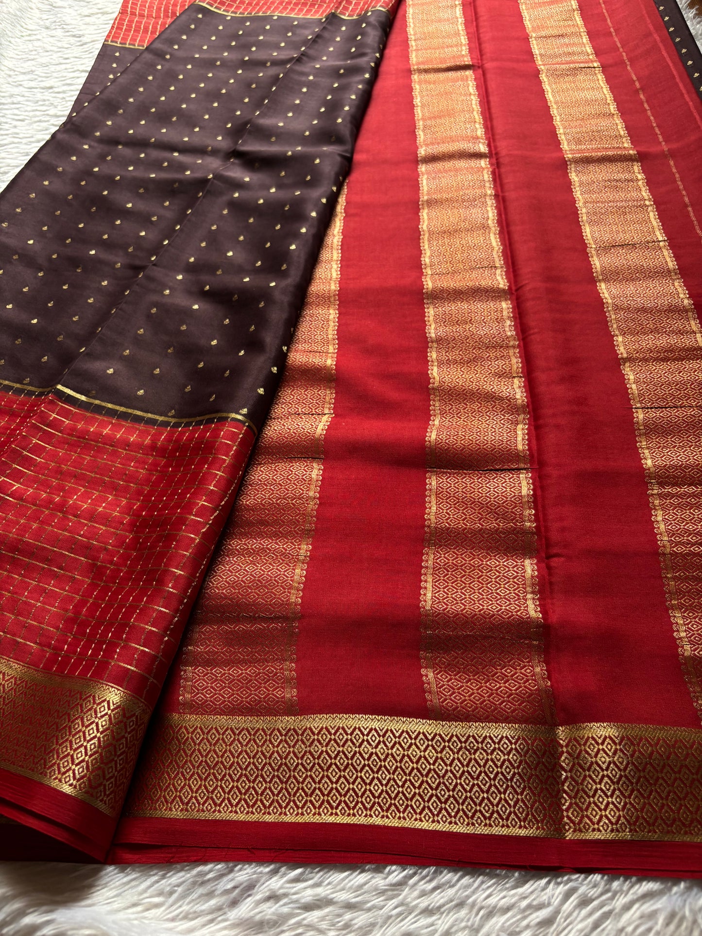 Kavya (2D) : Coffee brown-red