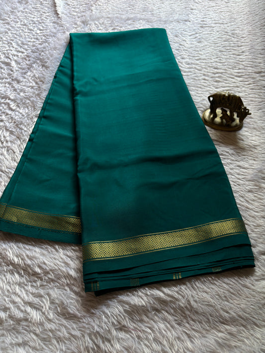 Nivedha : Solid Peacock green