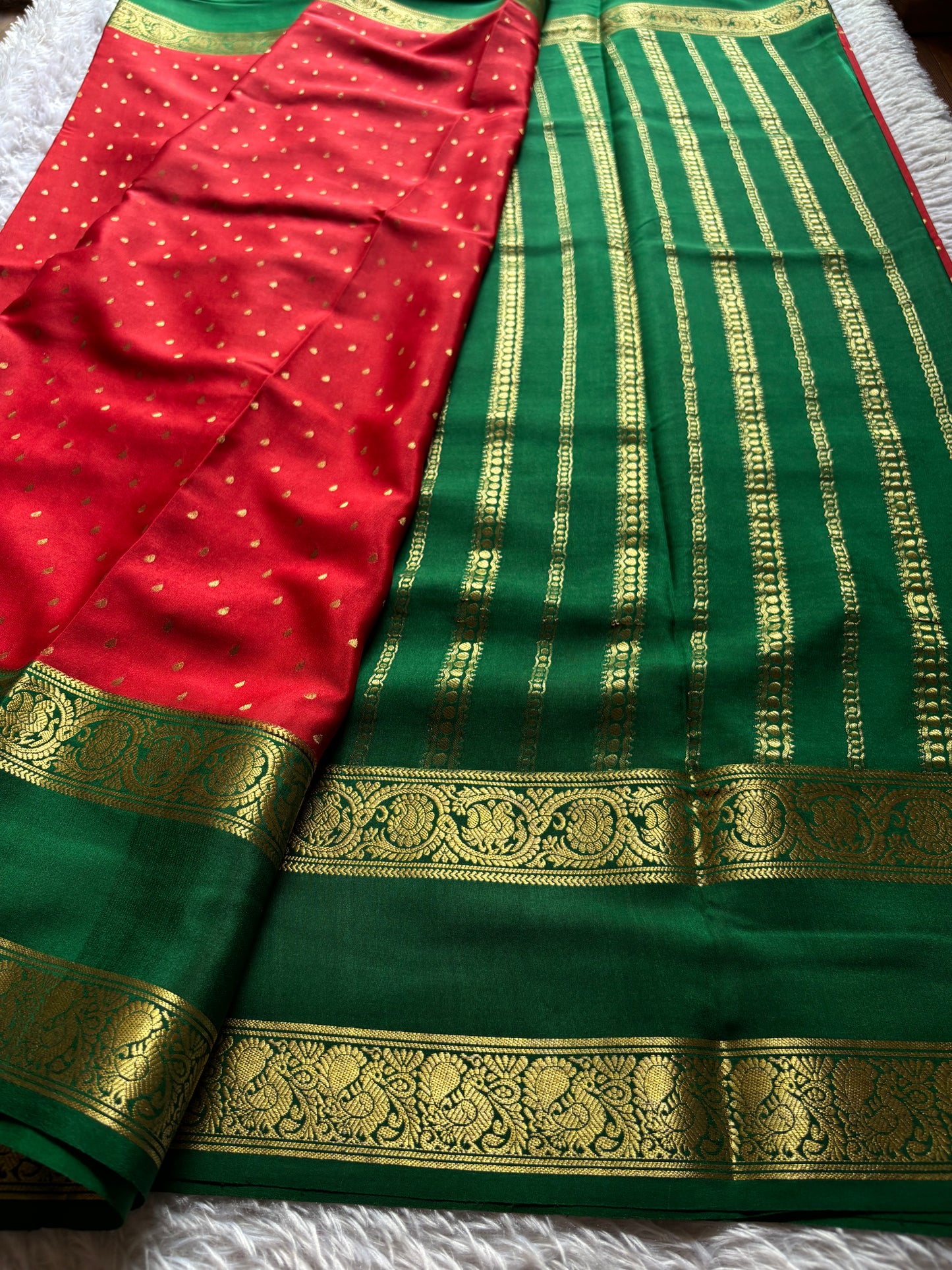 Varshini (2D) : Red-bottle green