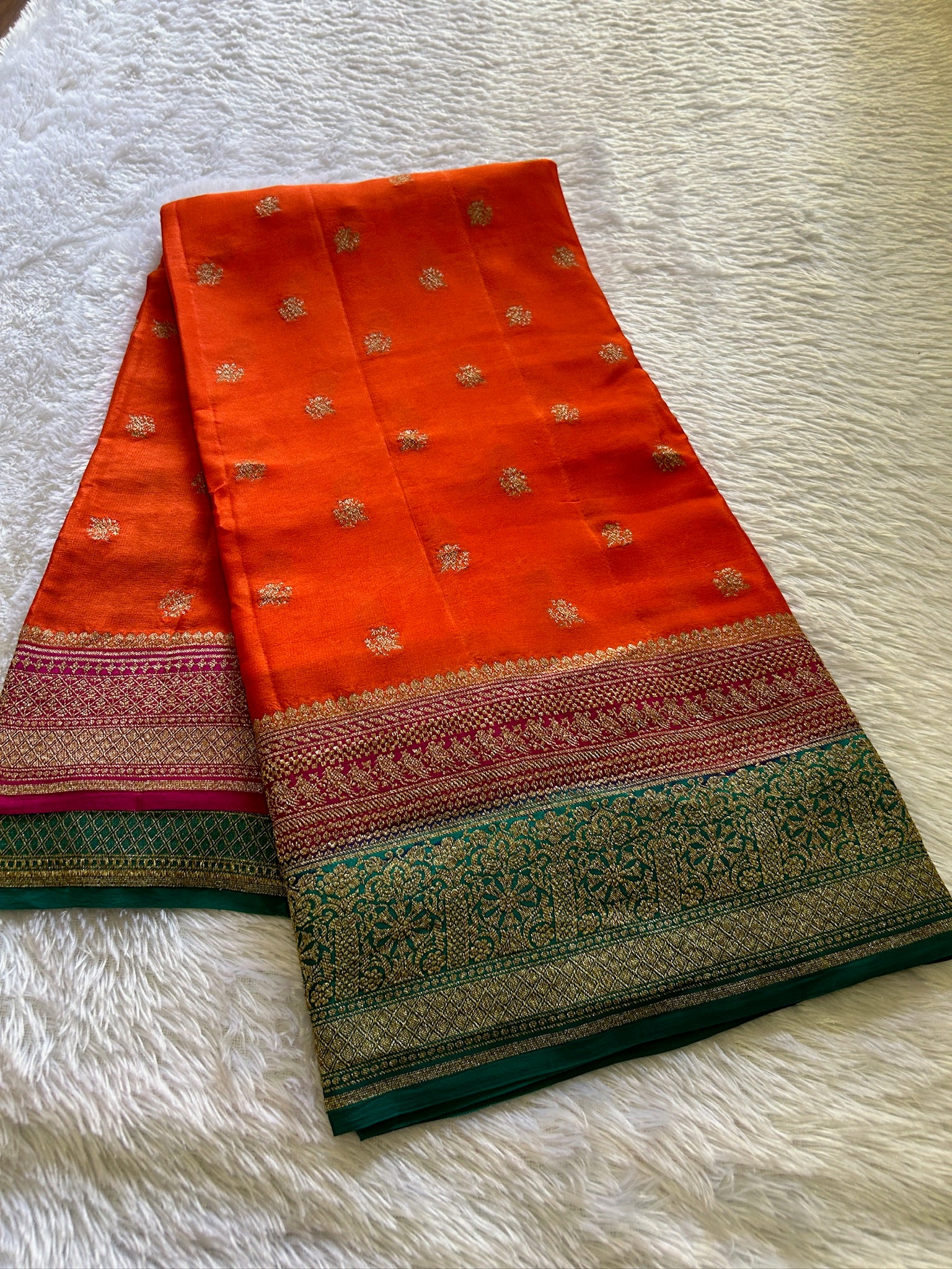 Trishika (3D) : Orange-pink-green