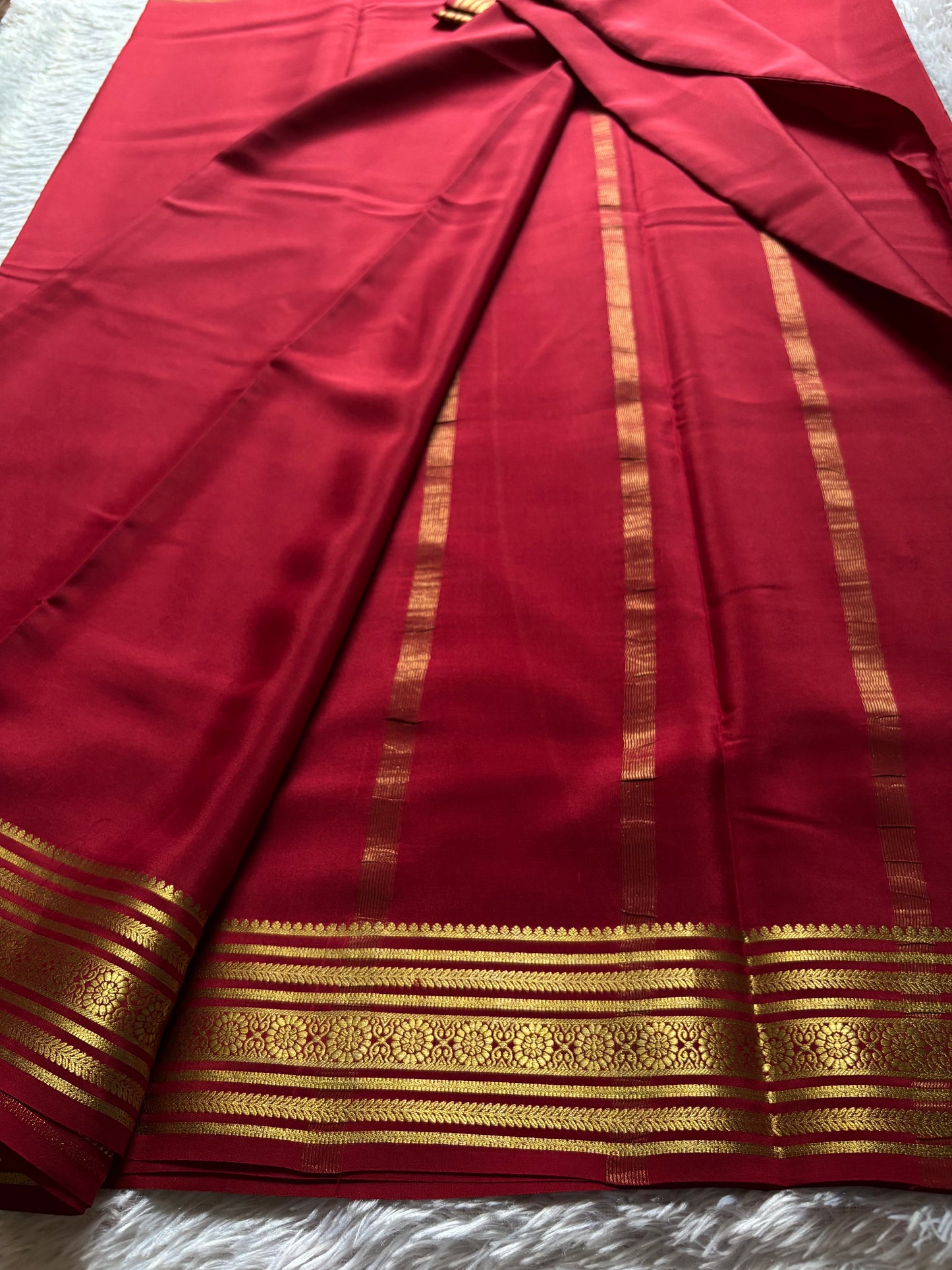 Devika : Solid Dark red