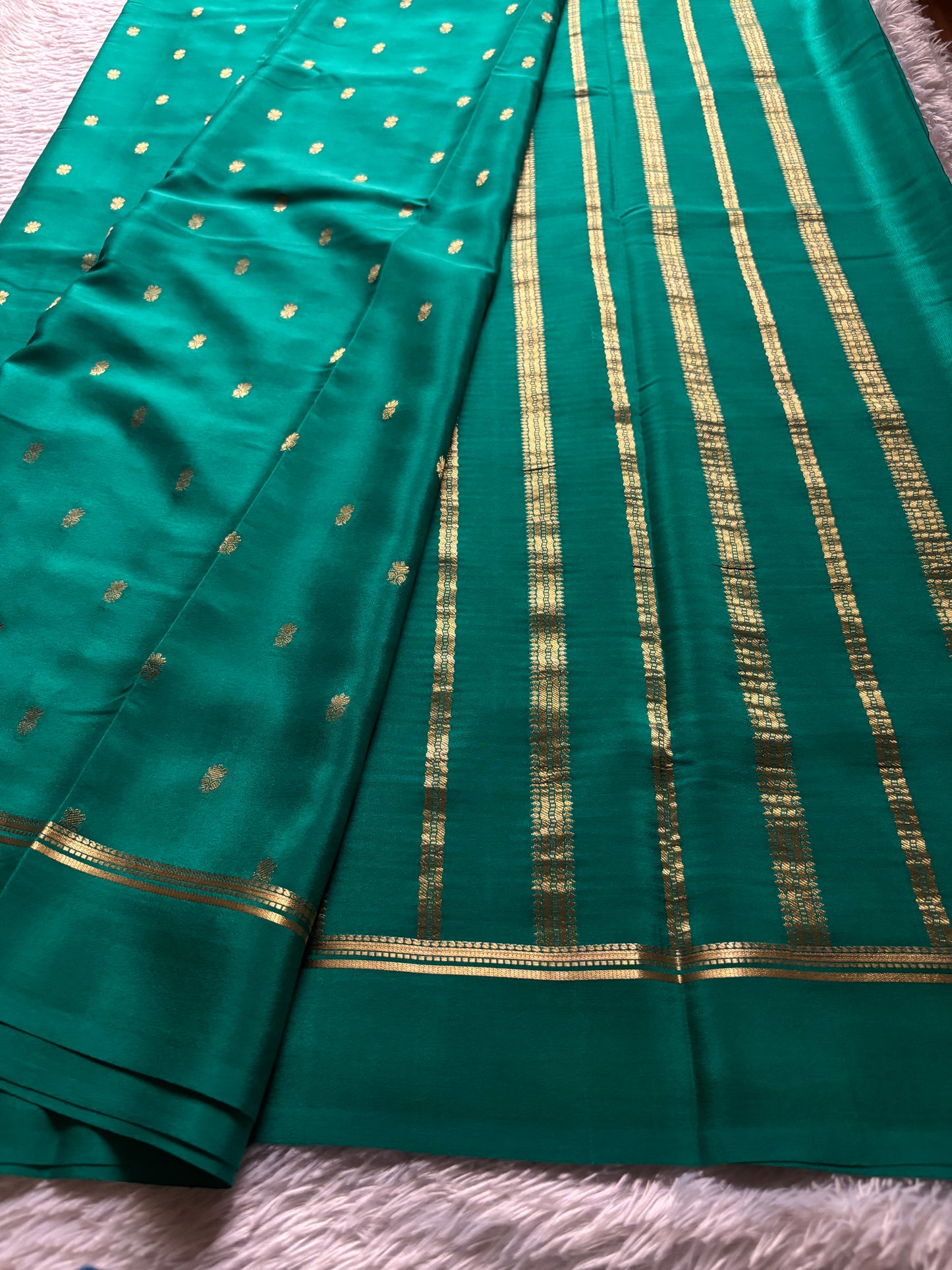 Sahana : Solid Rama green