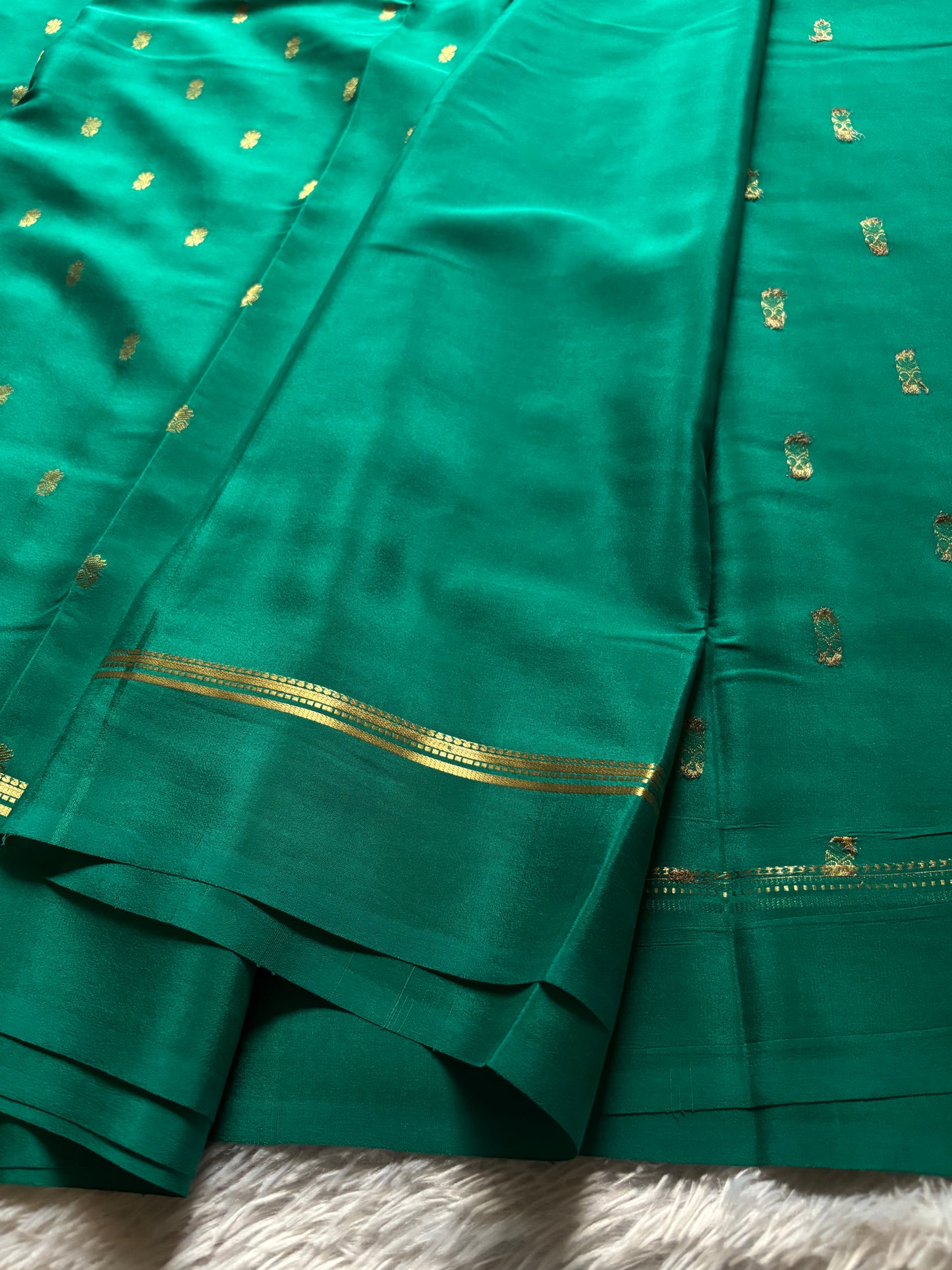 Sahana : Solid Rama green