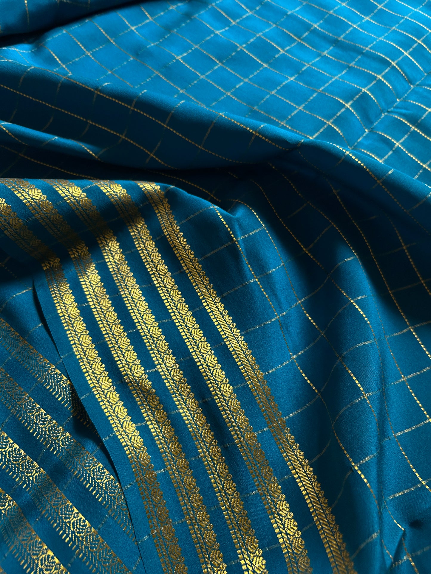 Charuni : Solid Ananda blue