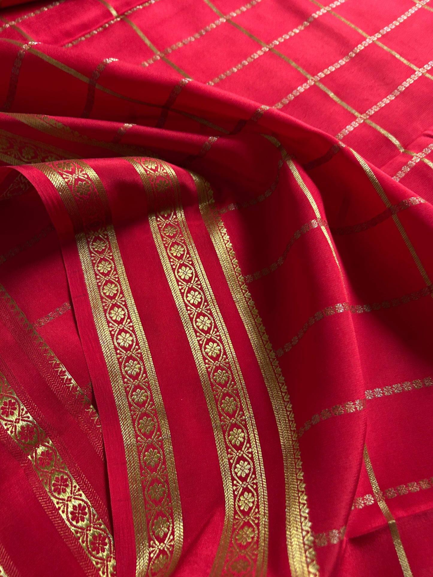 Shyamala : Solid Red