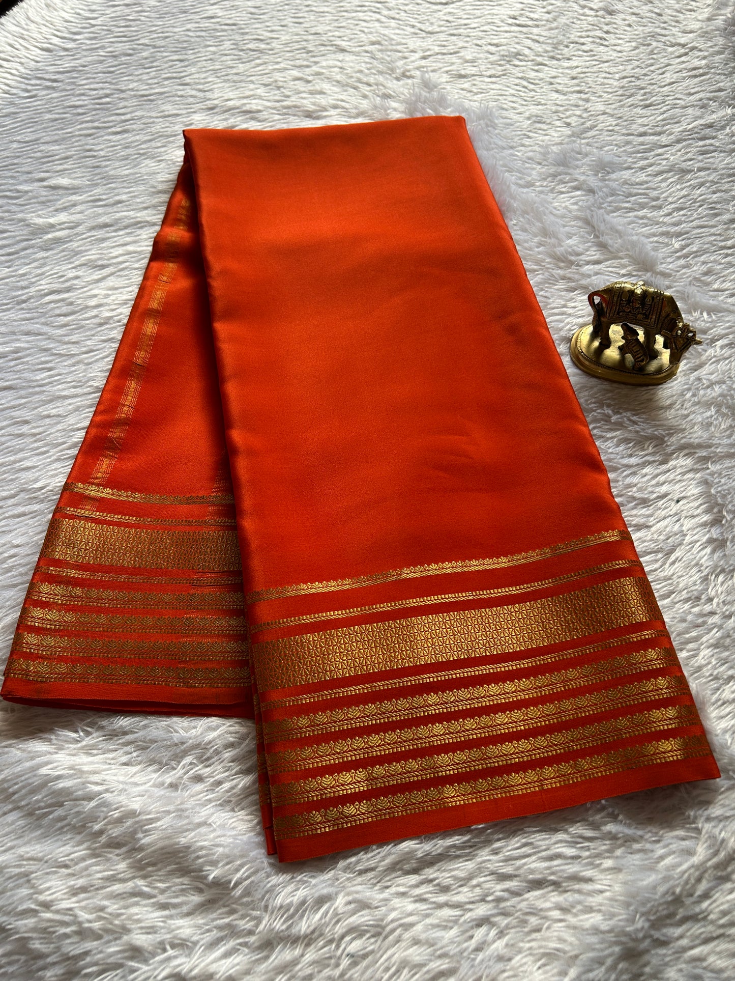 Atreyi : Solid Orange