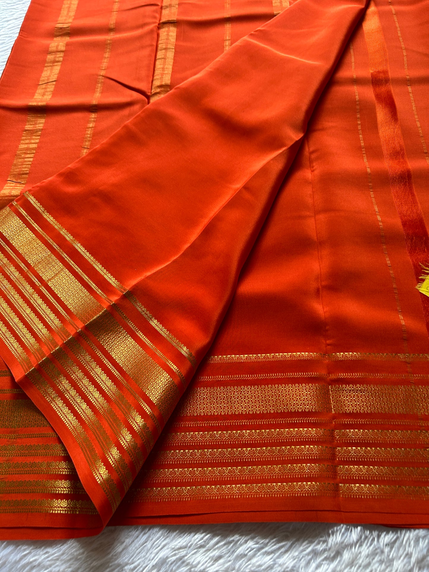 Atreyi : Solid Orange