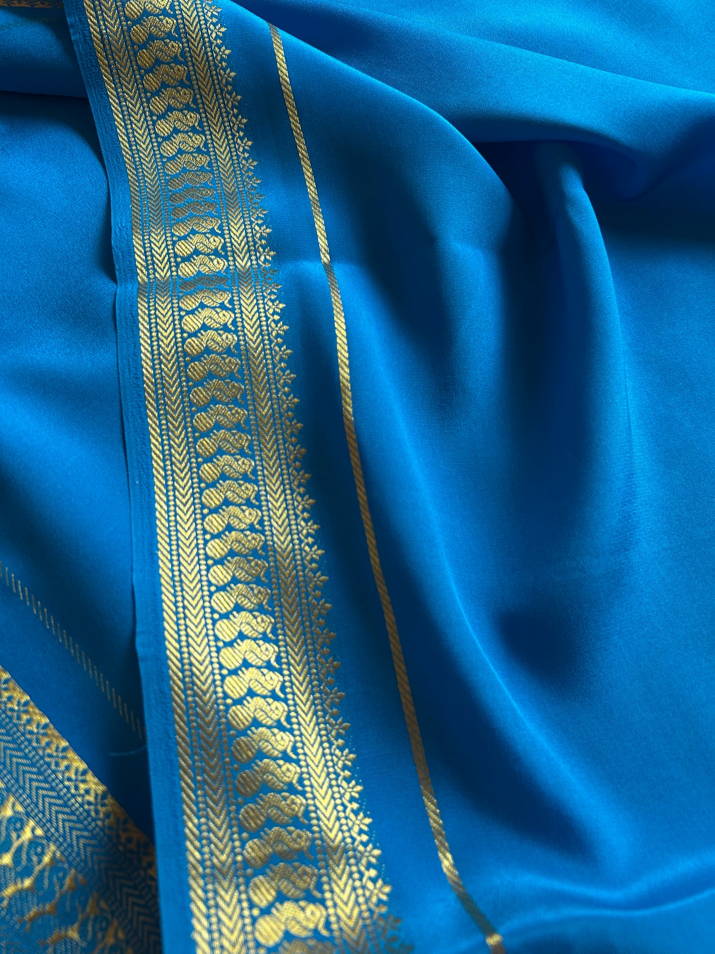 Mayuri : Solid Ananda blue – Nalmè Saree Studio