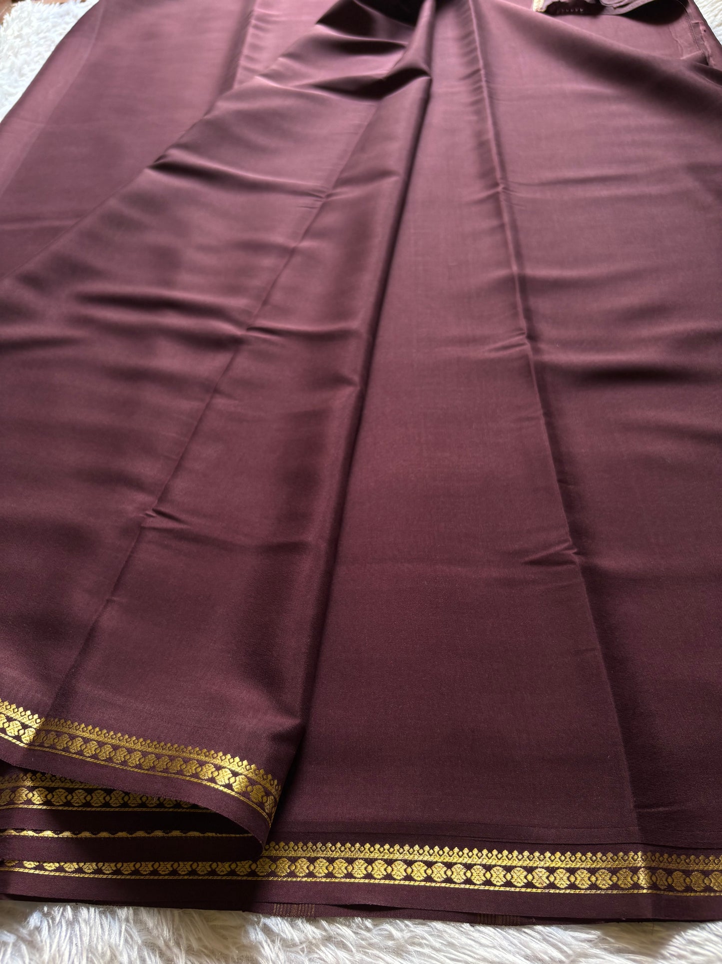Ratna : Solid Chocolate brown