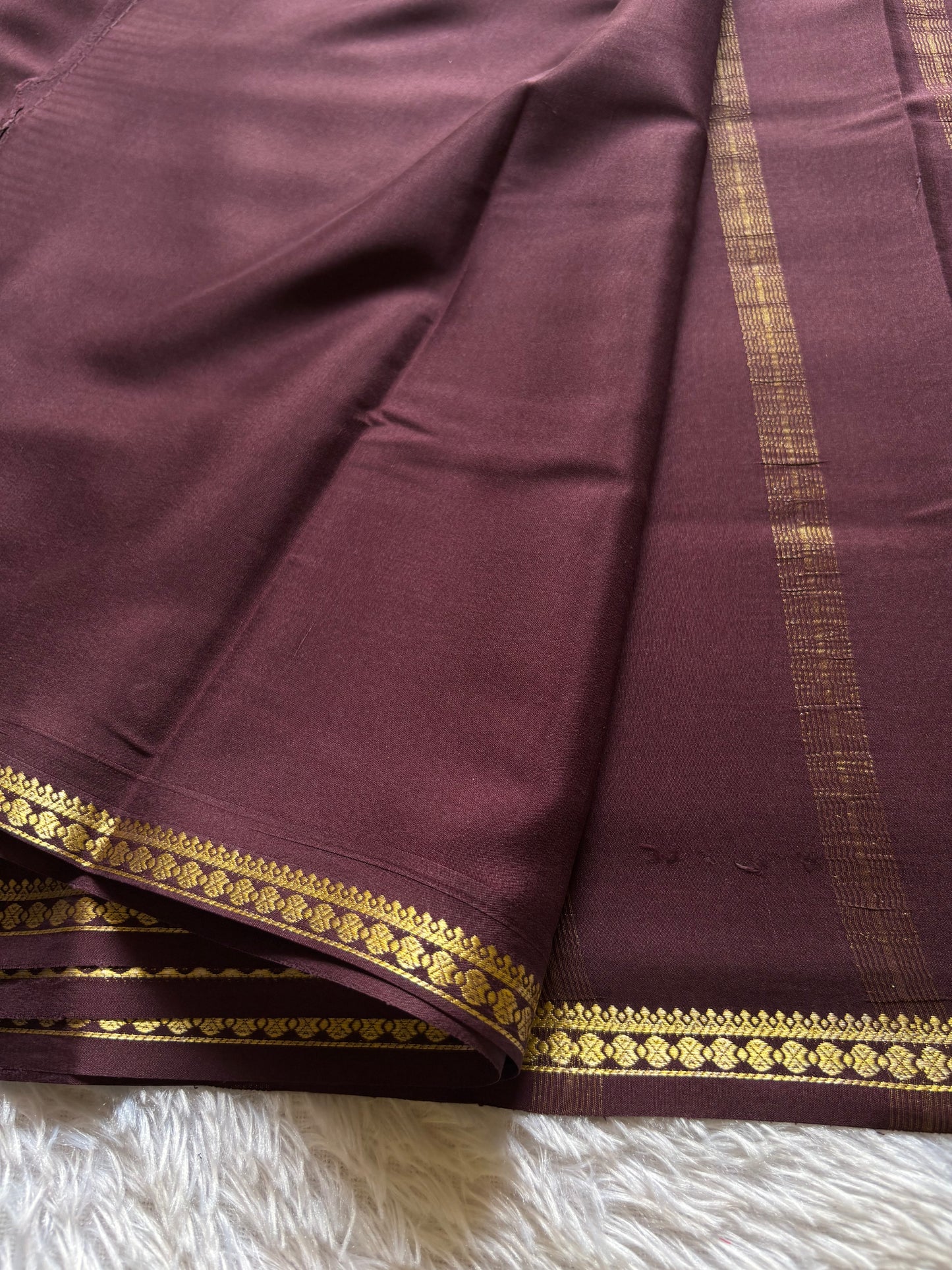 Ratna : Solid Chocolate brown