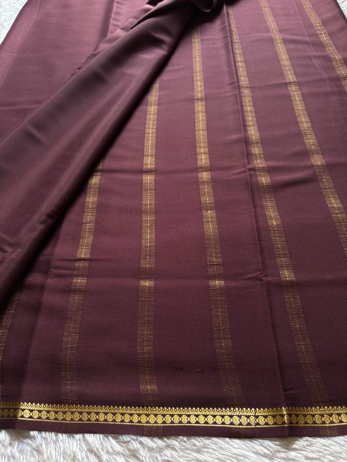 Ratna : Solid Chocolate brown