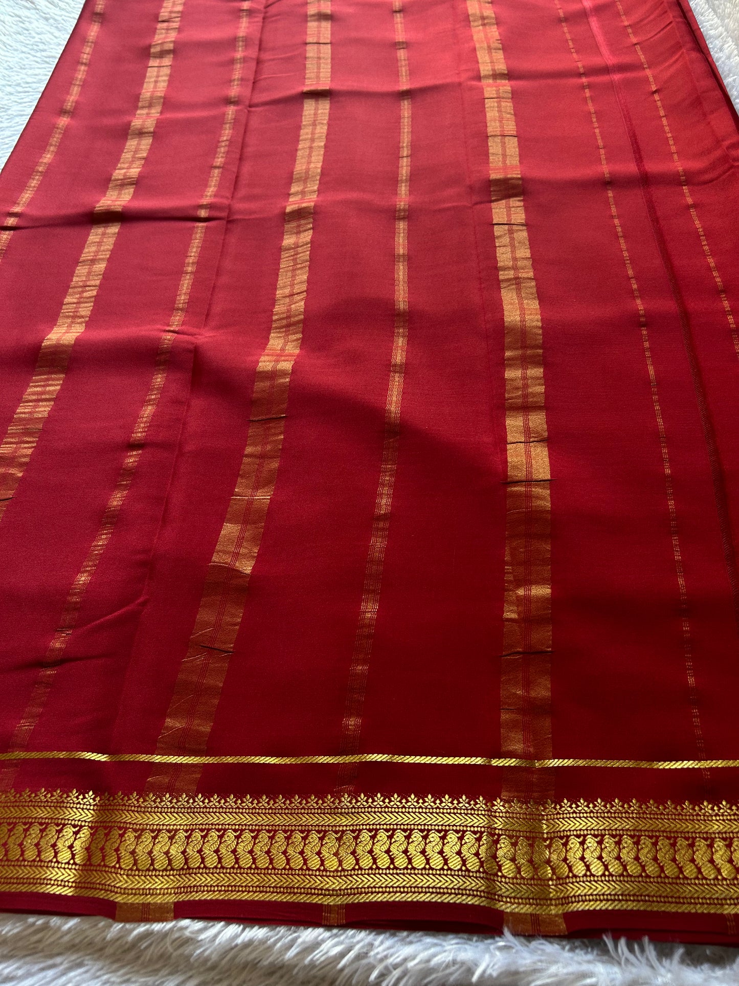 Mayuri : Solid Maroon