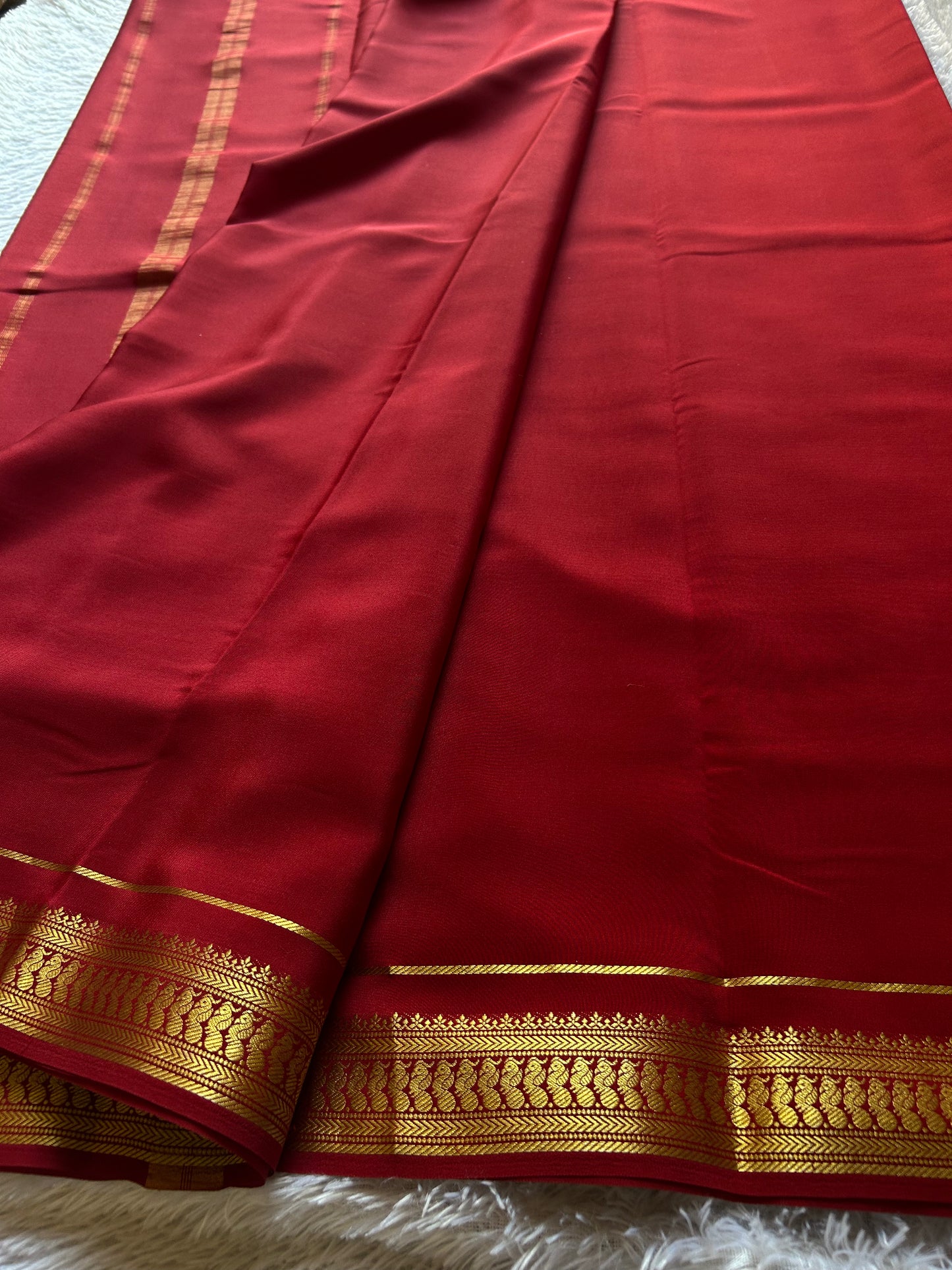 Mayuri : Solid Maroon