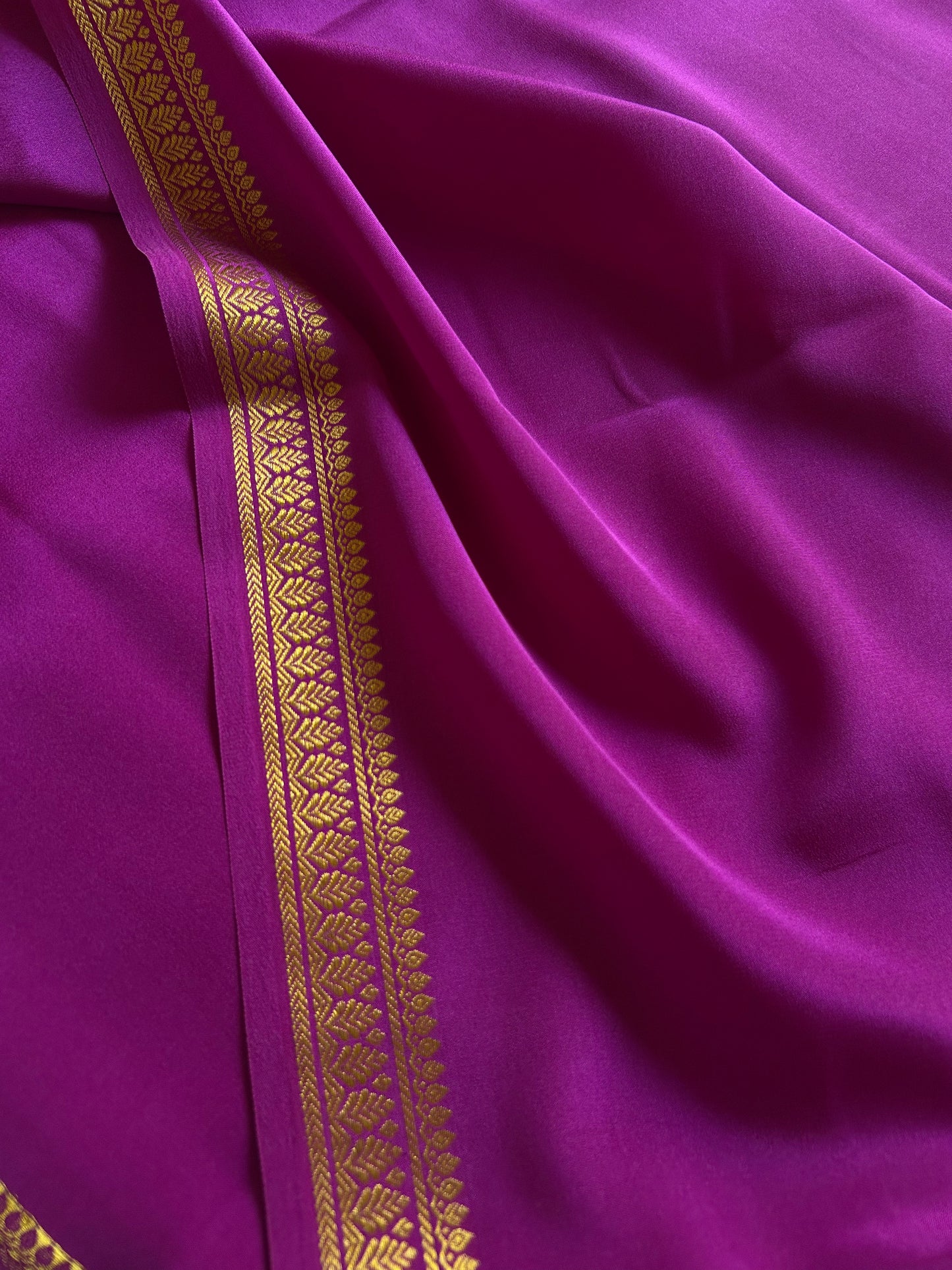 Jyothi : Solid Magenta