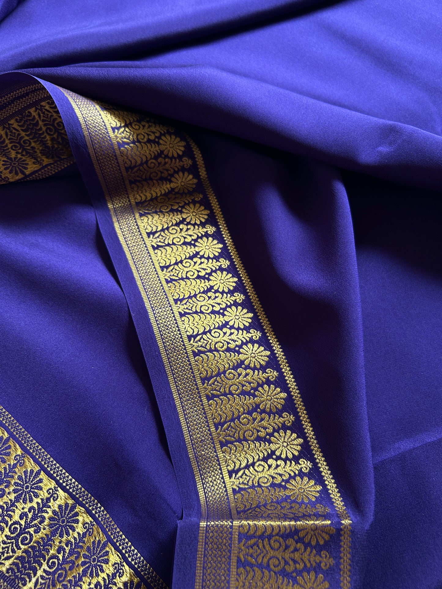 Hombale : Solid Navy blue