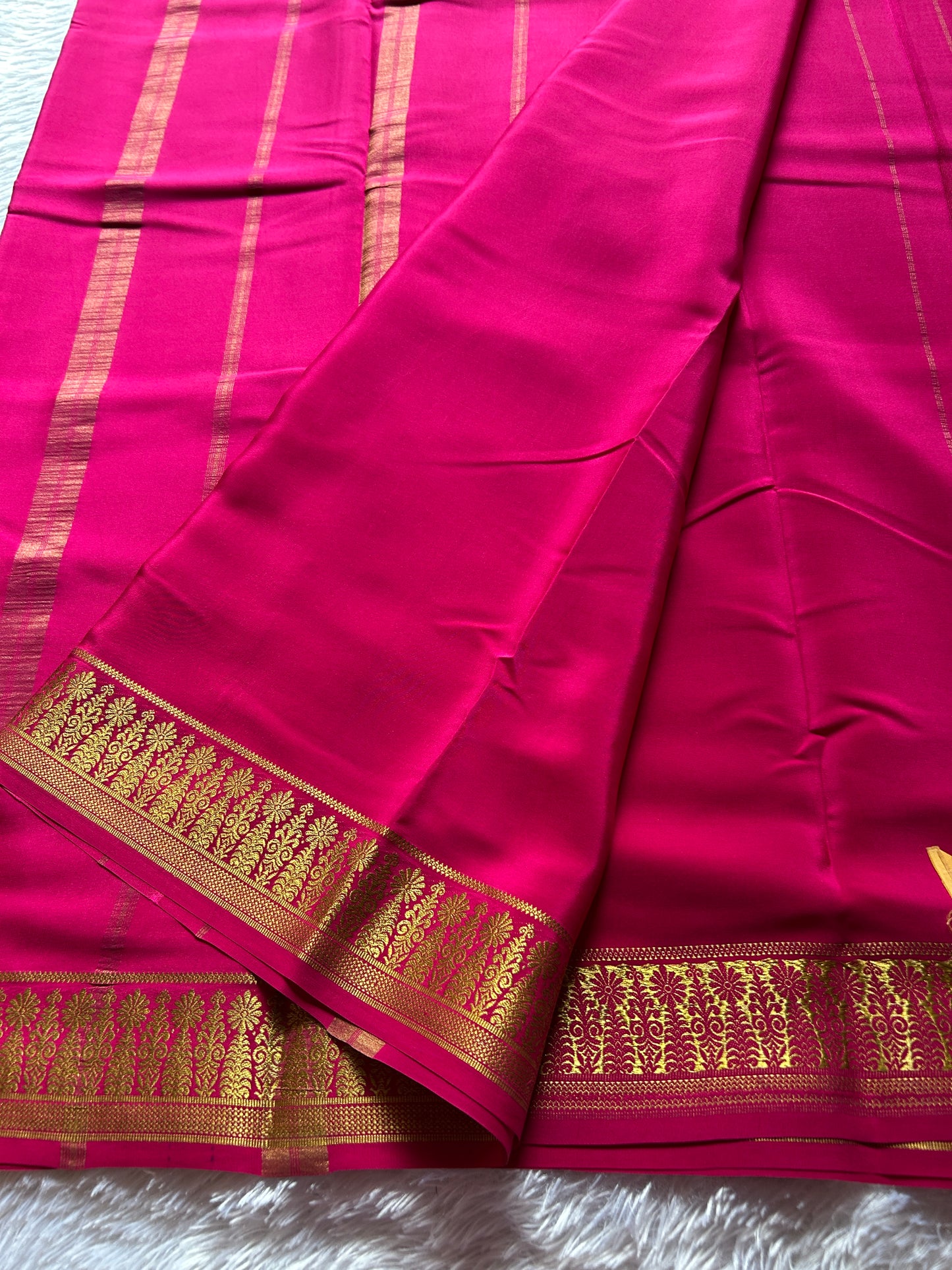 Hombale : Solid Pink