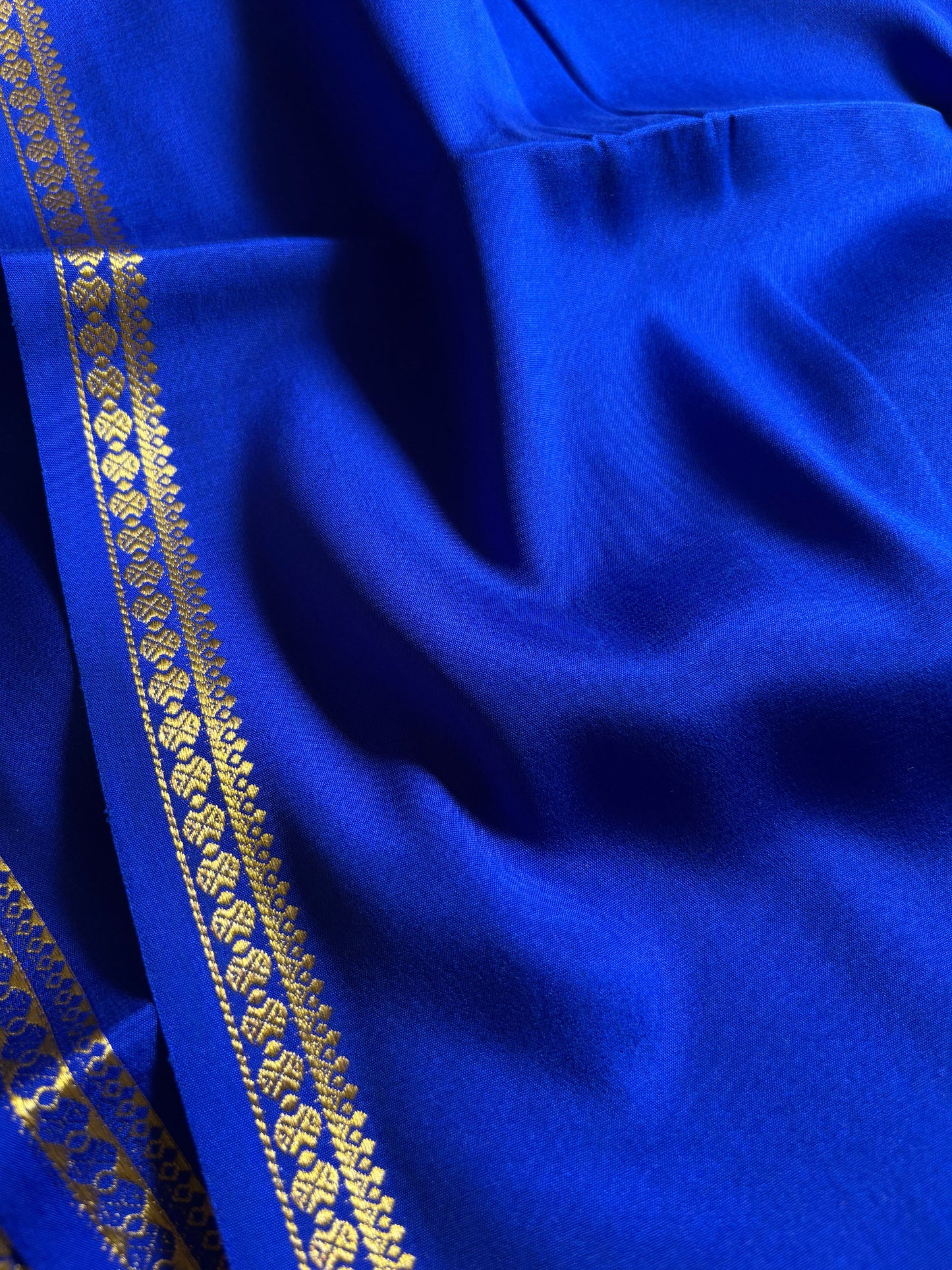 Ratna : Solid Royal blue