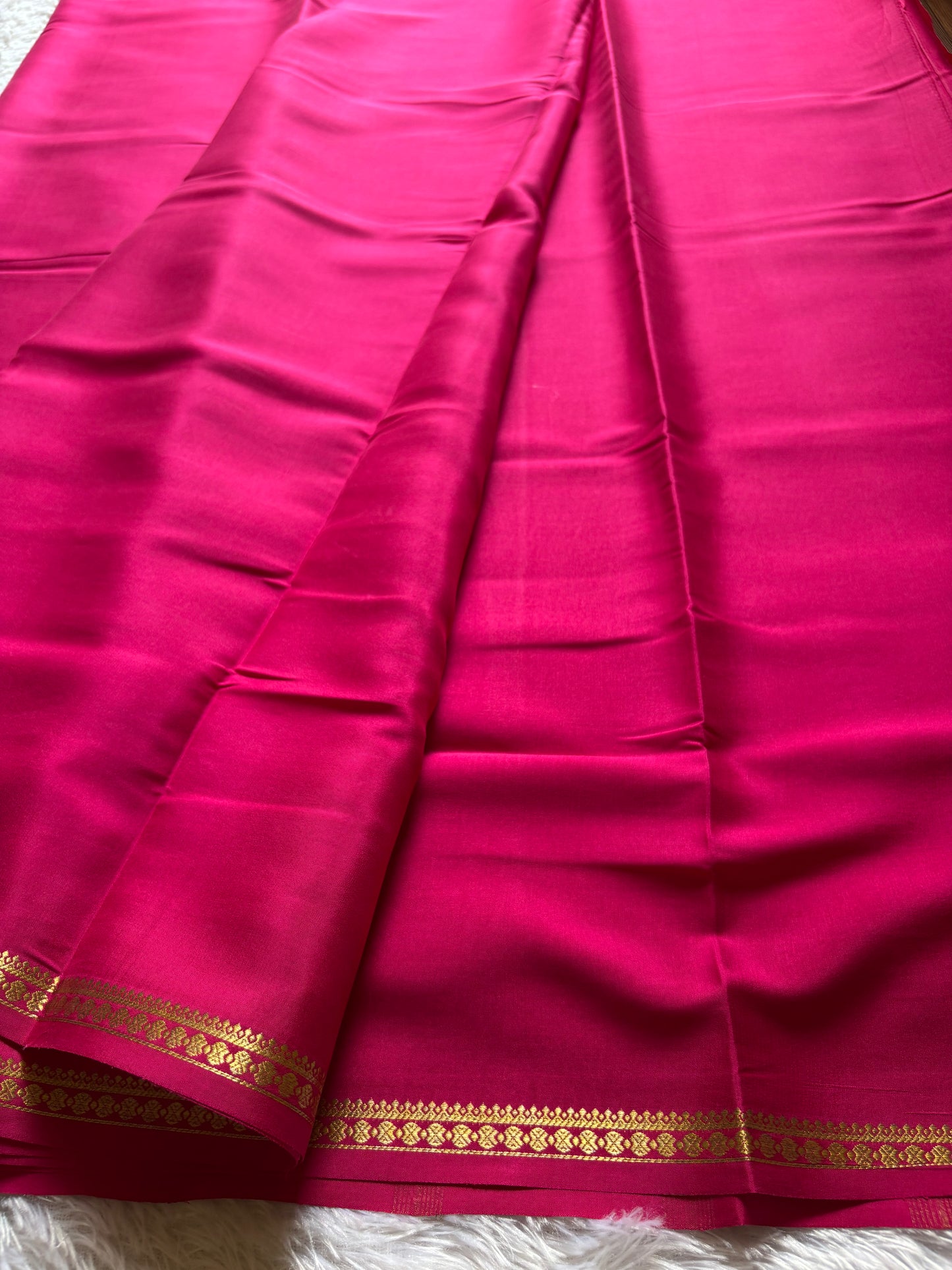 Ratna : Solid Pink