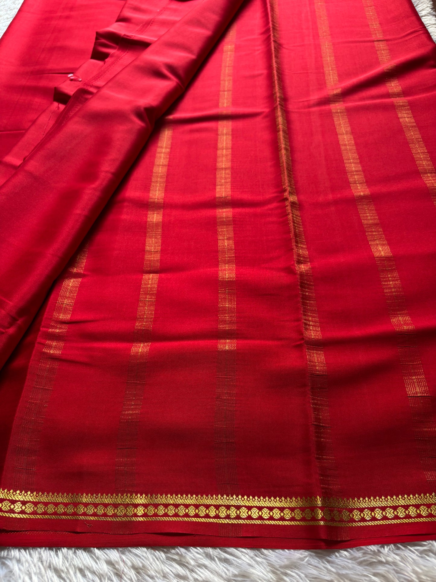Ratna : Solid Red