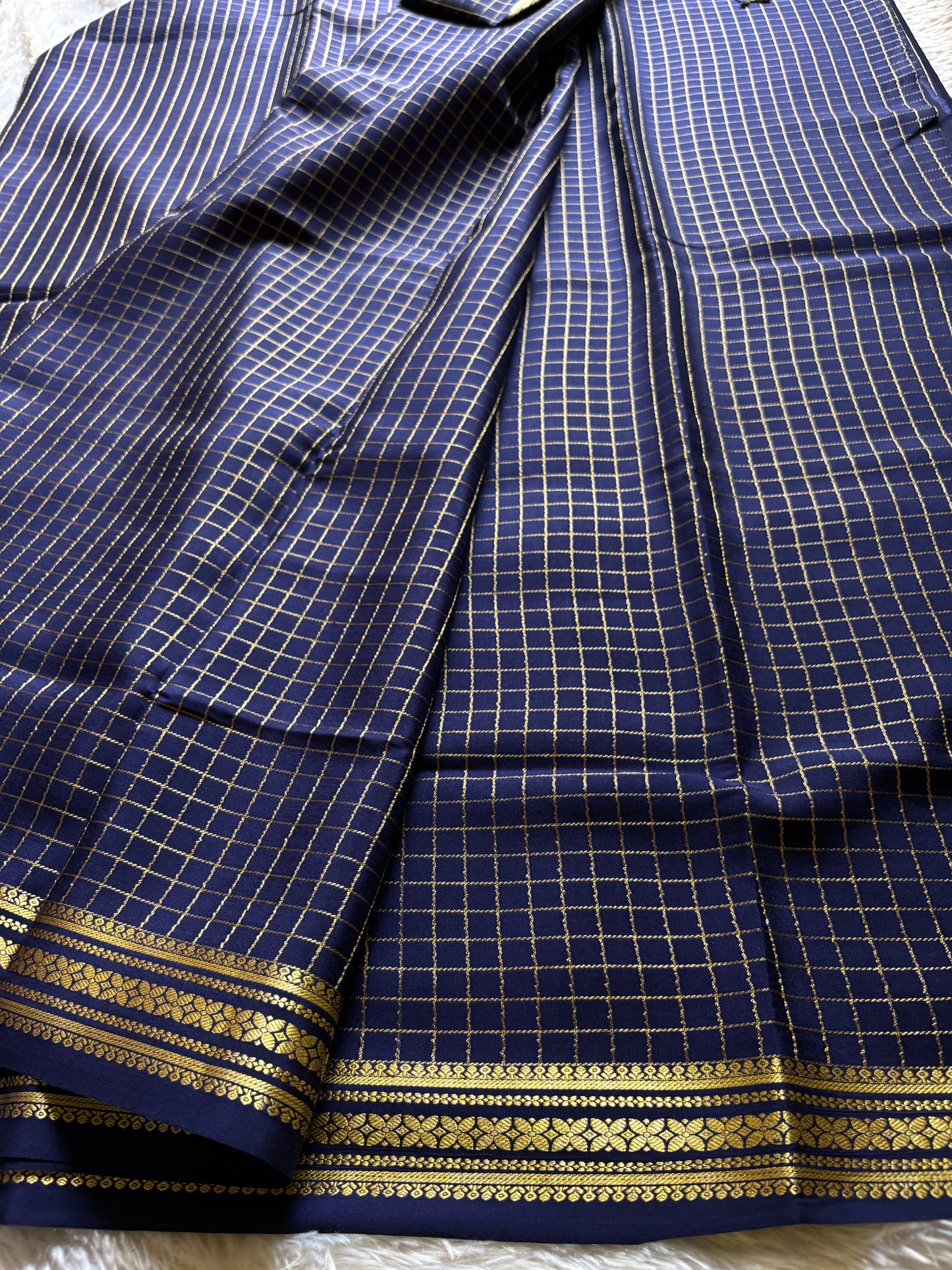Madhura : Solid Navy blue