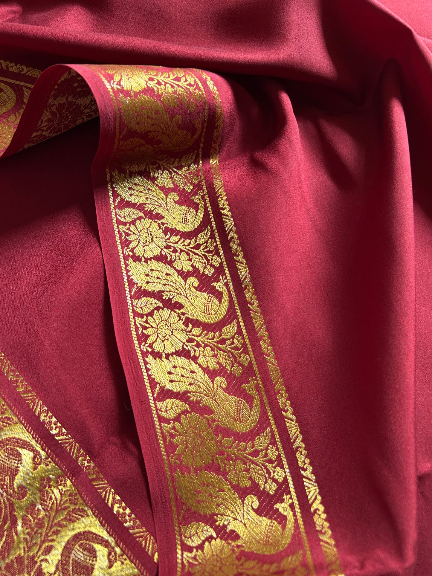 Mayuri : Solid Maroon