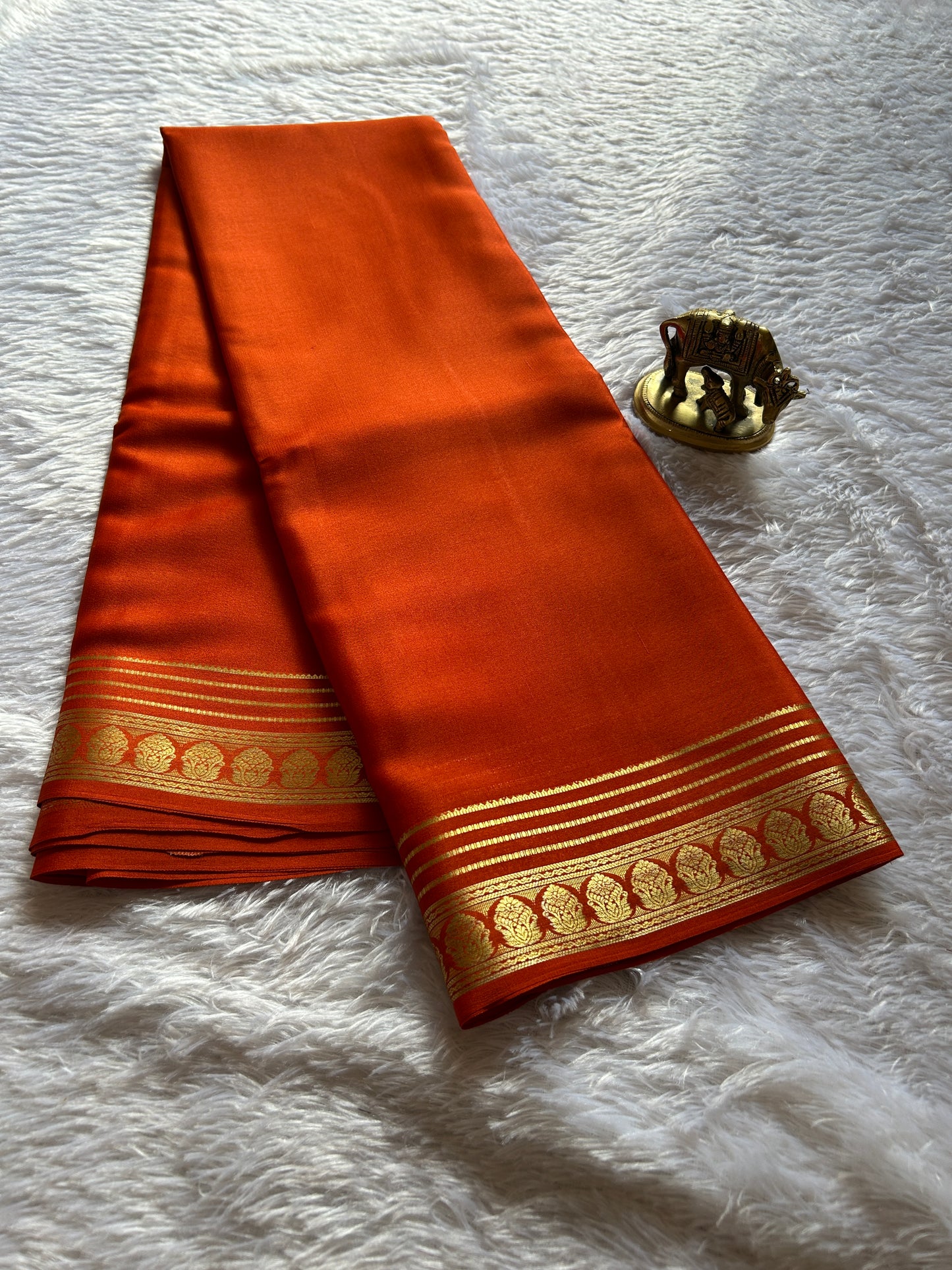 Kalasha : Solid dark Orange