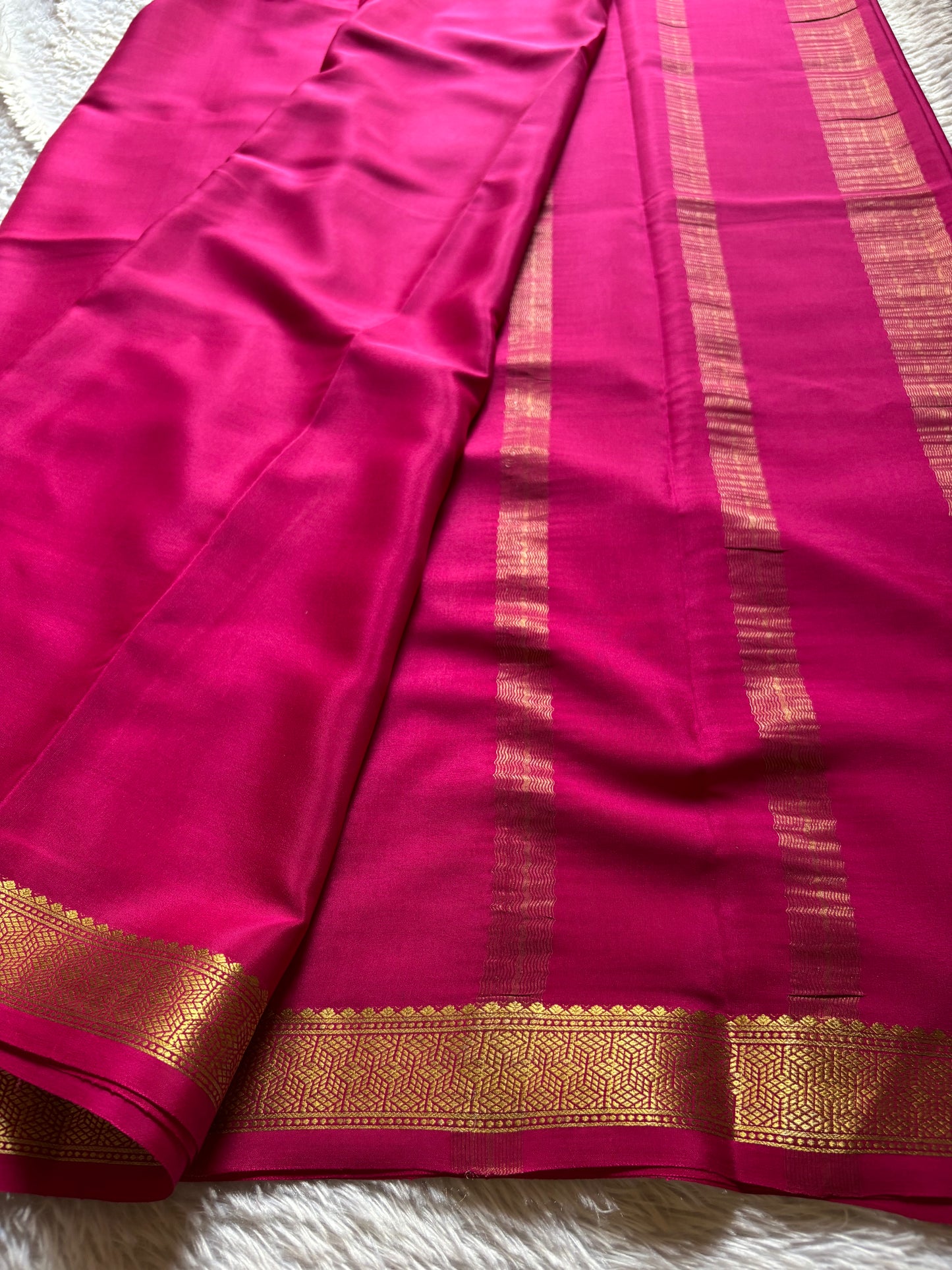 Ankitha : Solid Pink