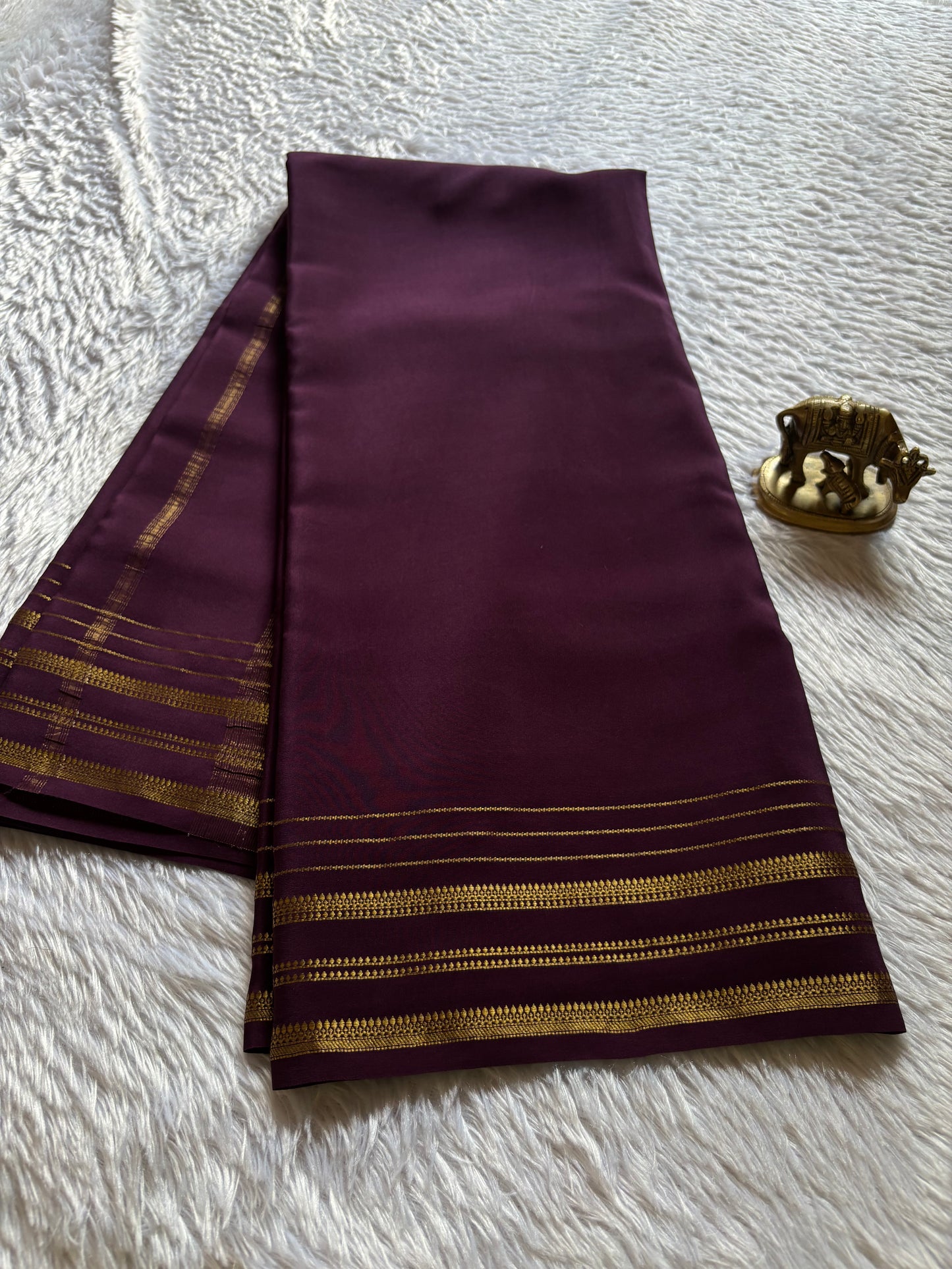 Tanuja : Deep wine