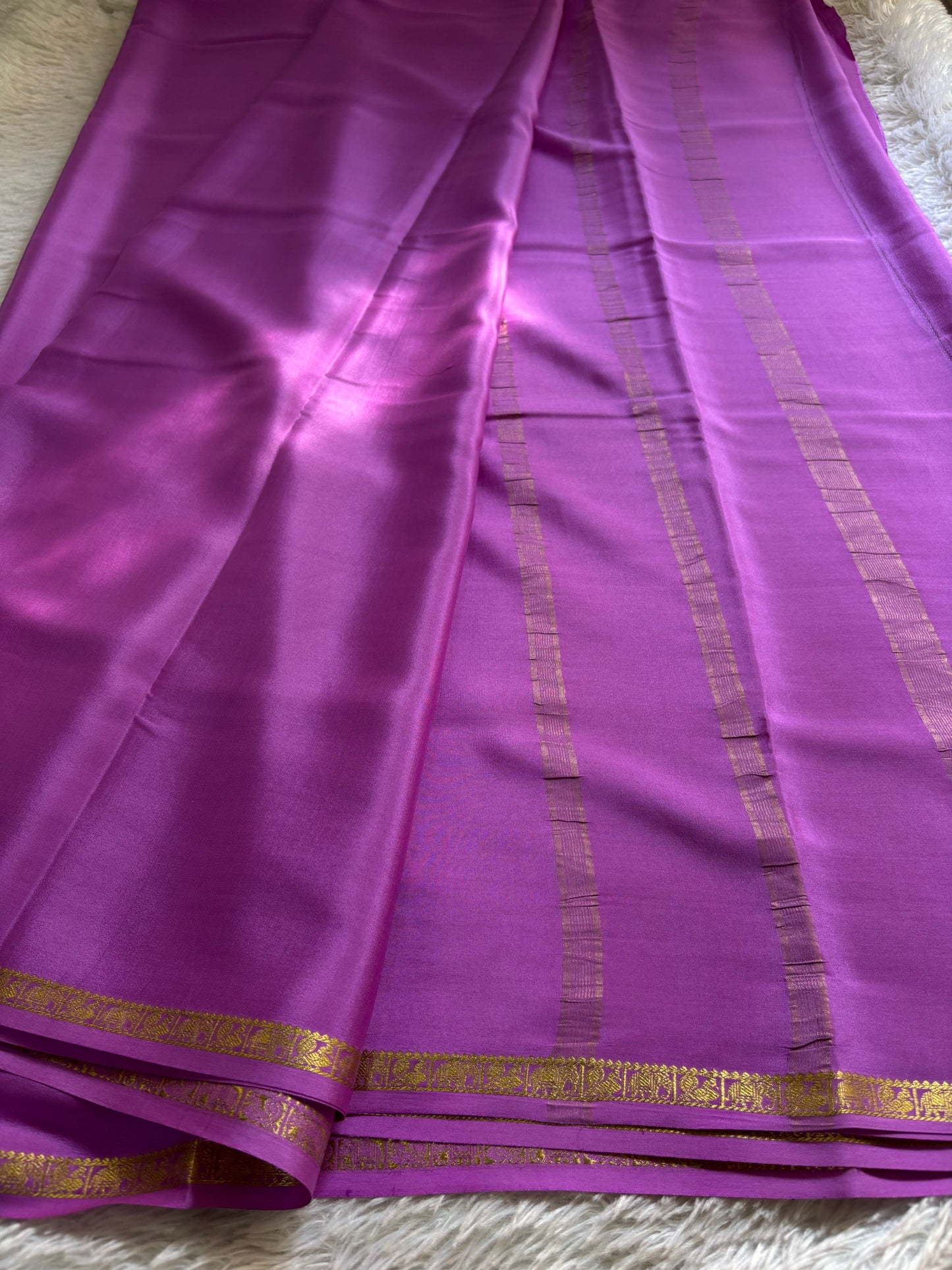Gaana : Solid Bright magenta