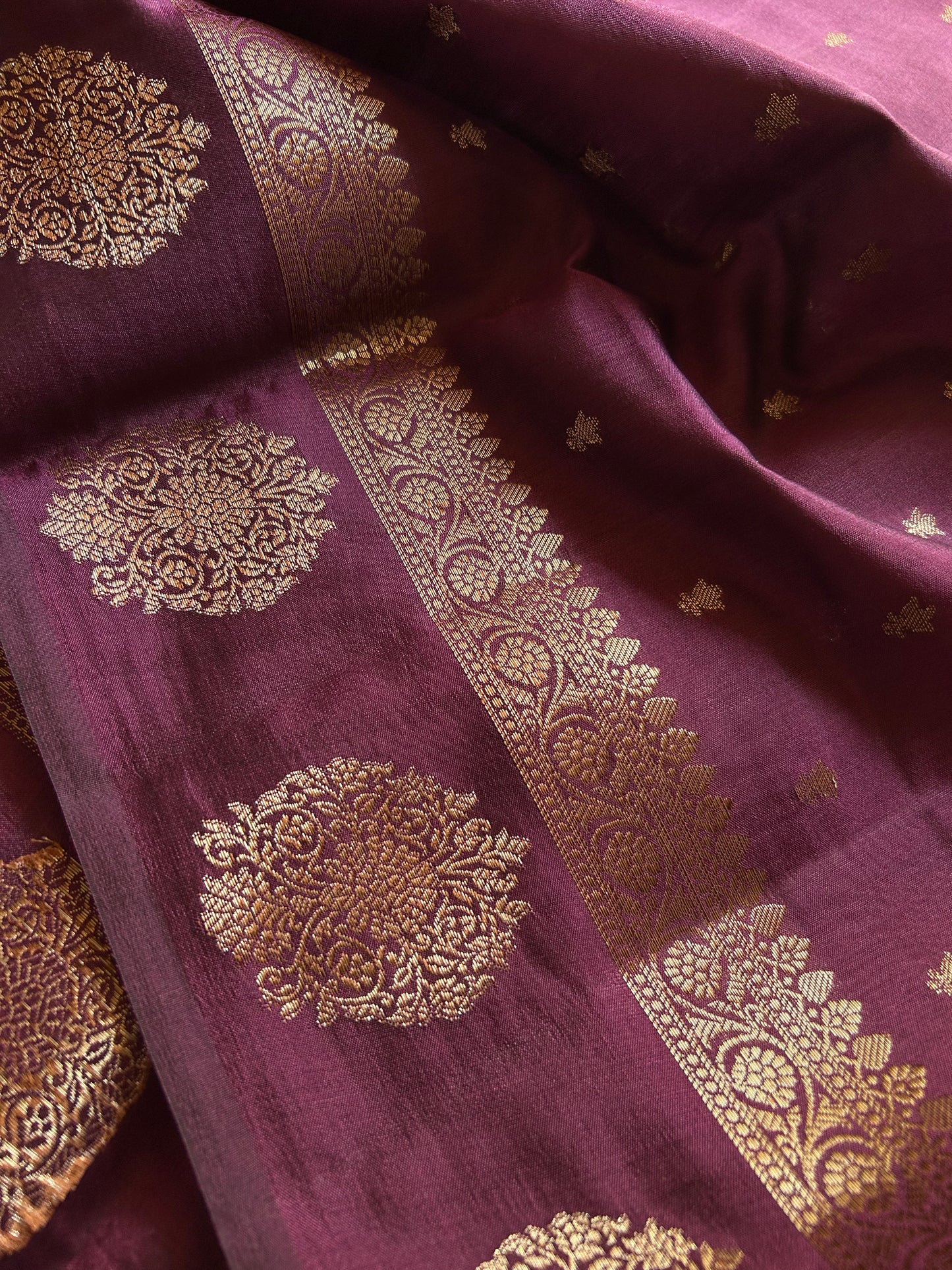 Banarasi Chiniya : Solid Plum