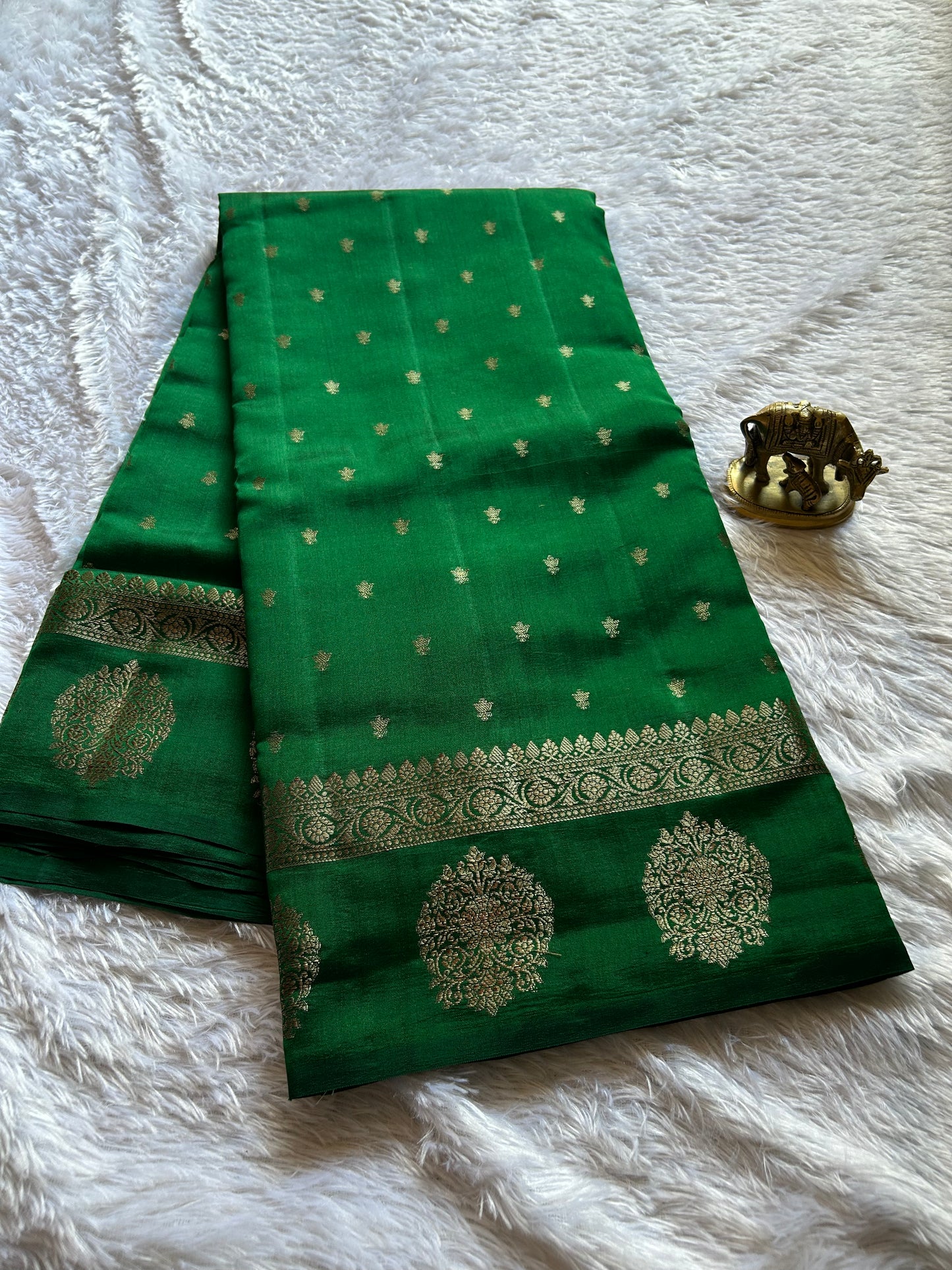 Banarasi Chiniya : Solid Leaf green