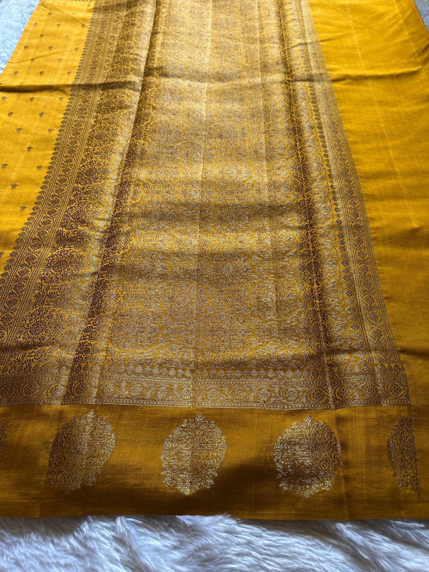 Banarasi Chiniya : Solid Golden Yellow