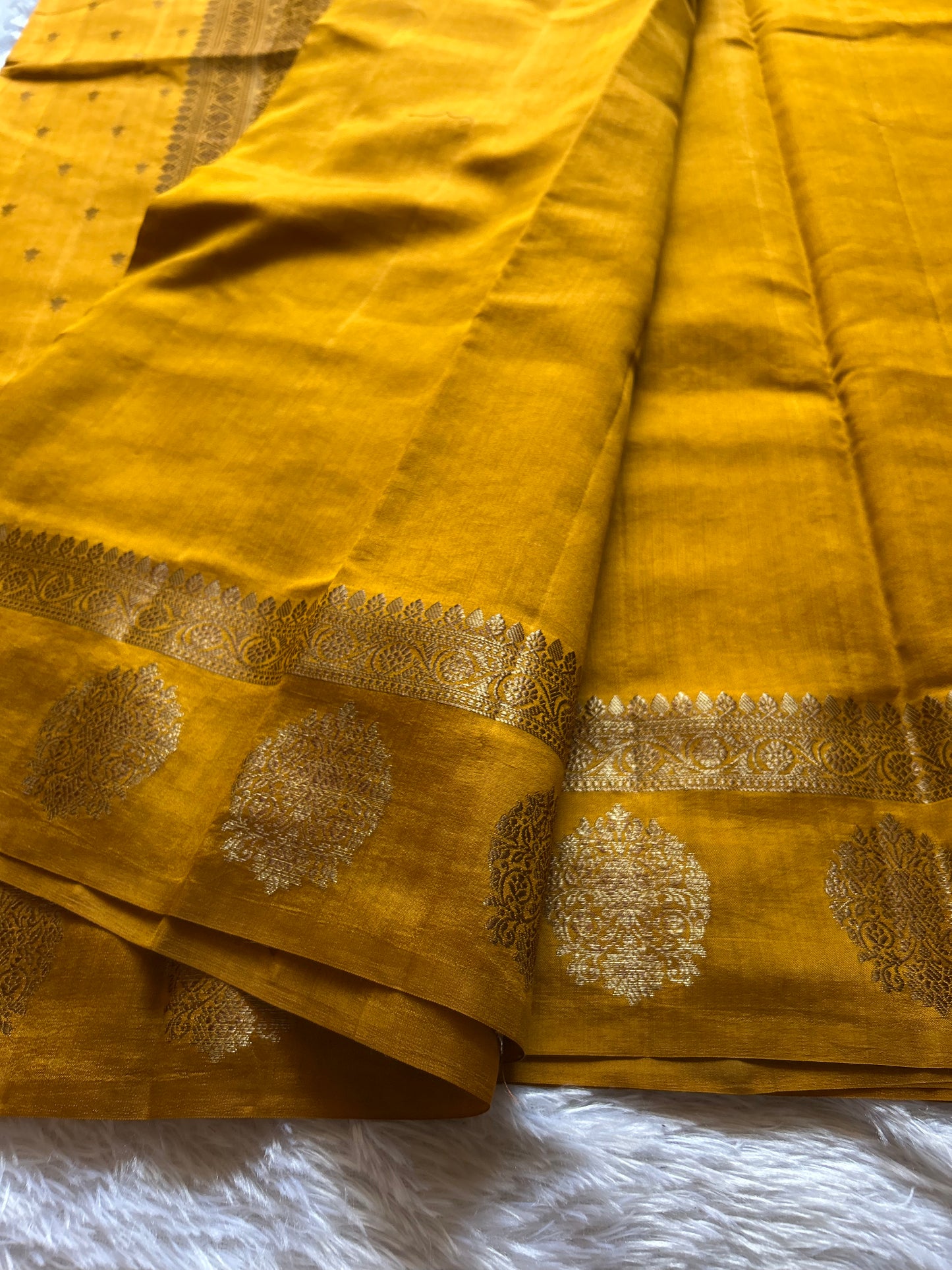 Banarasi Chiniya : Solid Golden Yellow