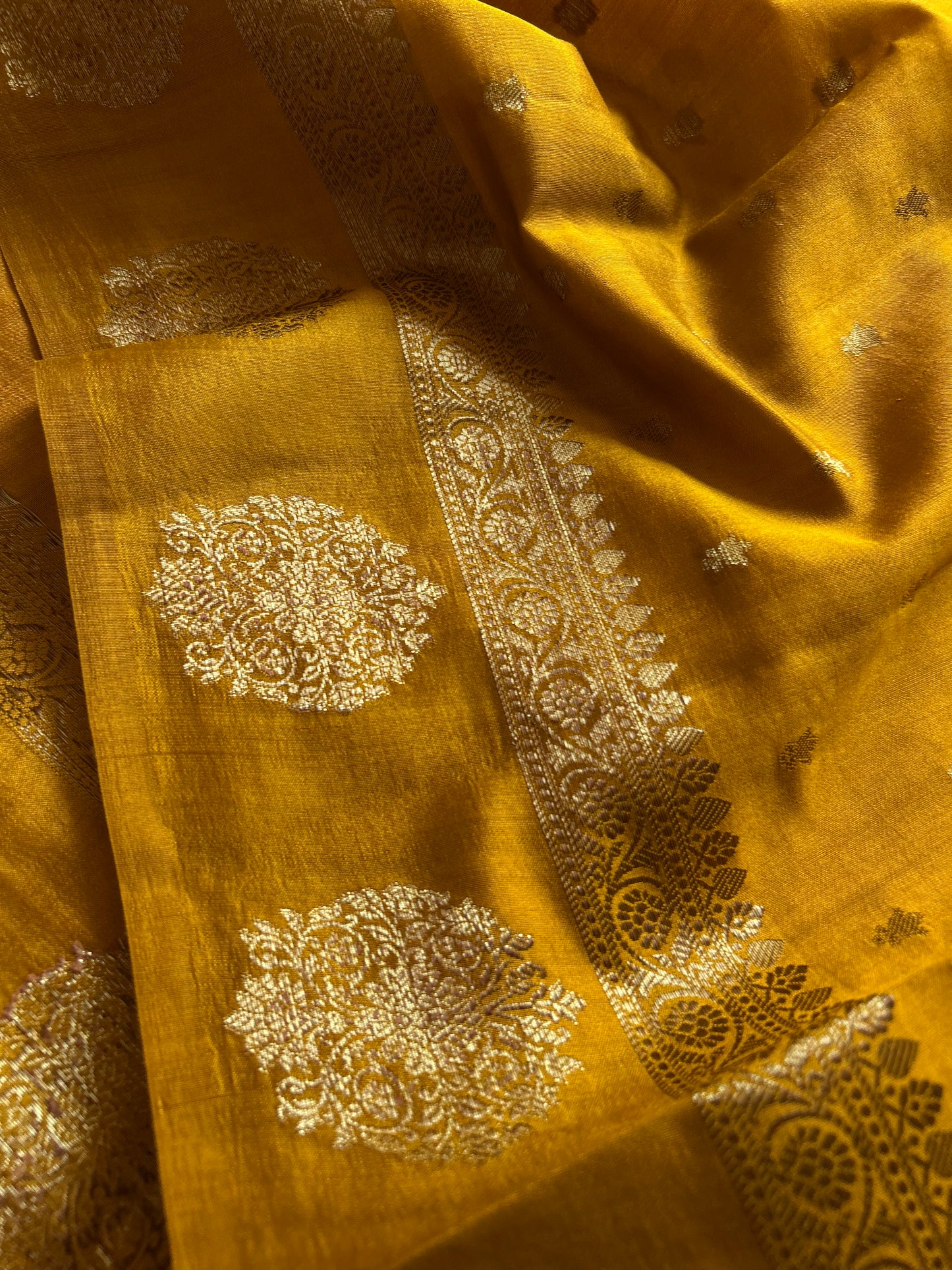 Banarasi Chiniya : Solid Golden Yellow