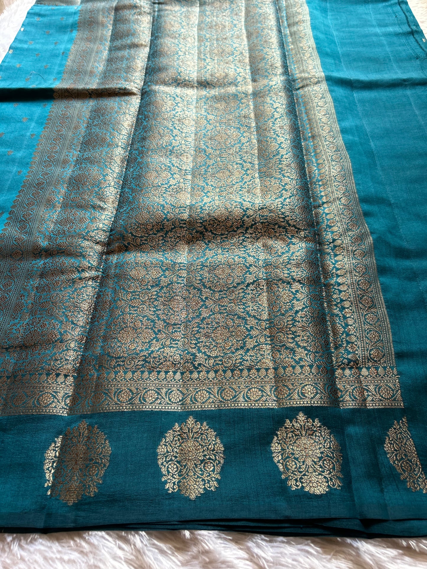 Banarasi Chiniya : Solid Teal blue