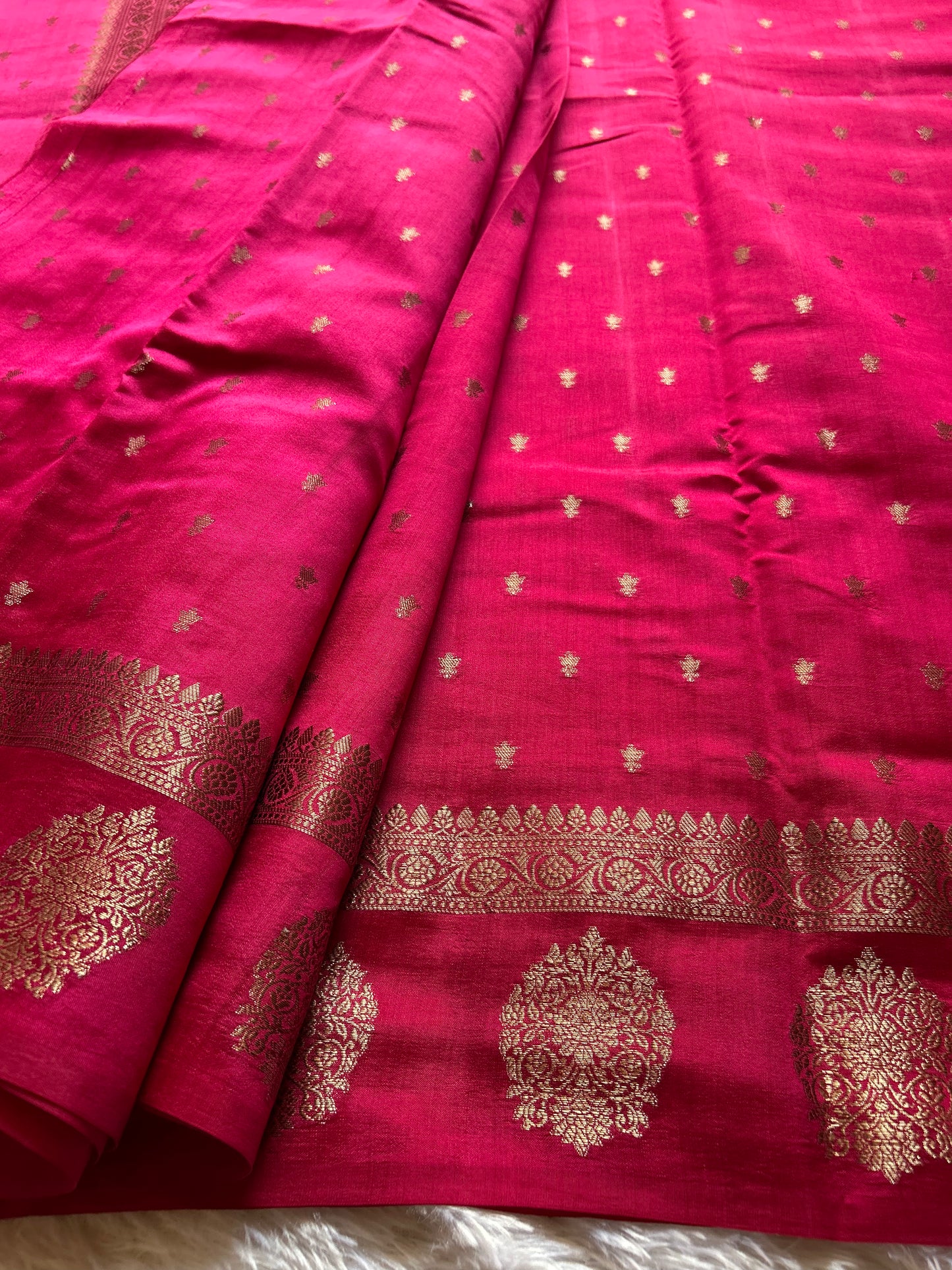 Banarasi Chiniya : Solid pink