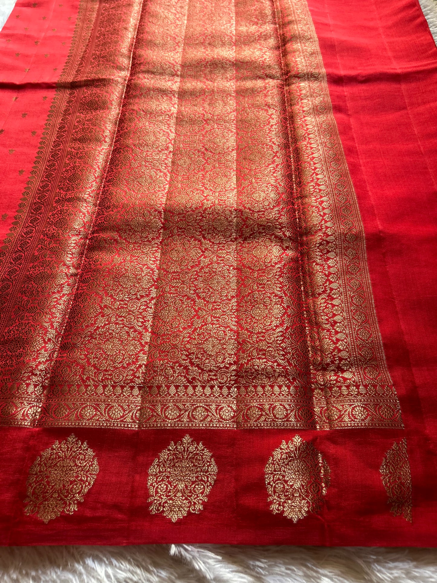 Banarasi Chiniya : Solid Red