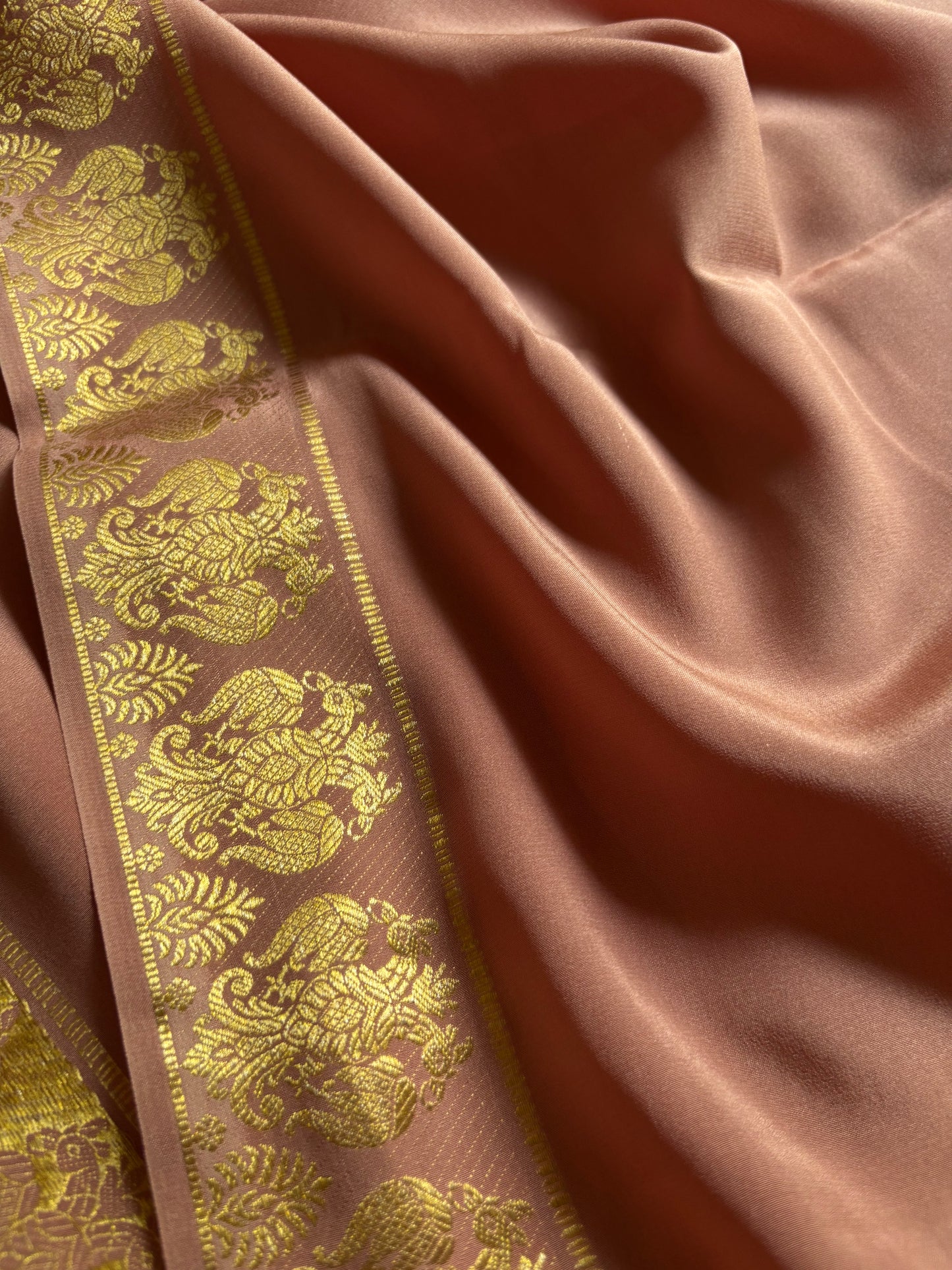 Veera : Solid Rose gold