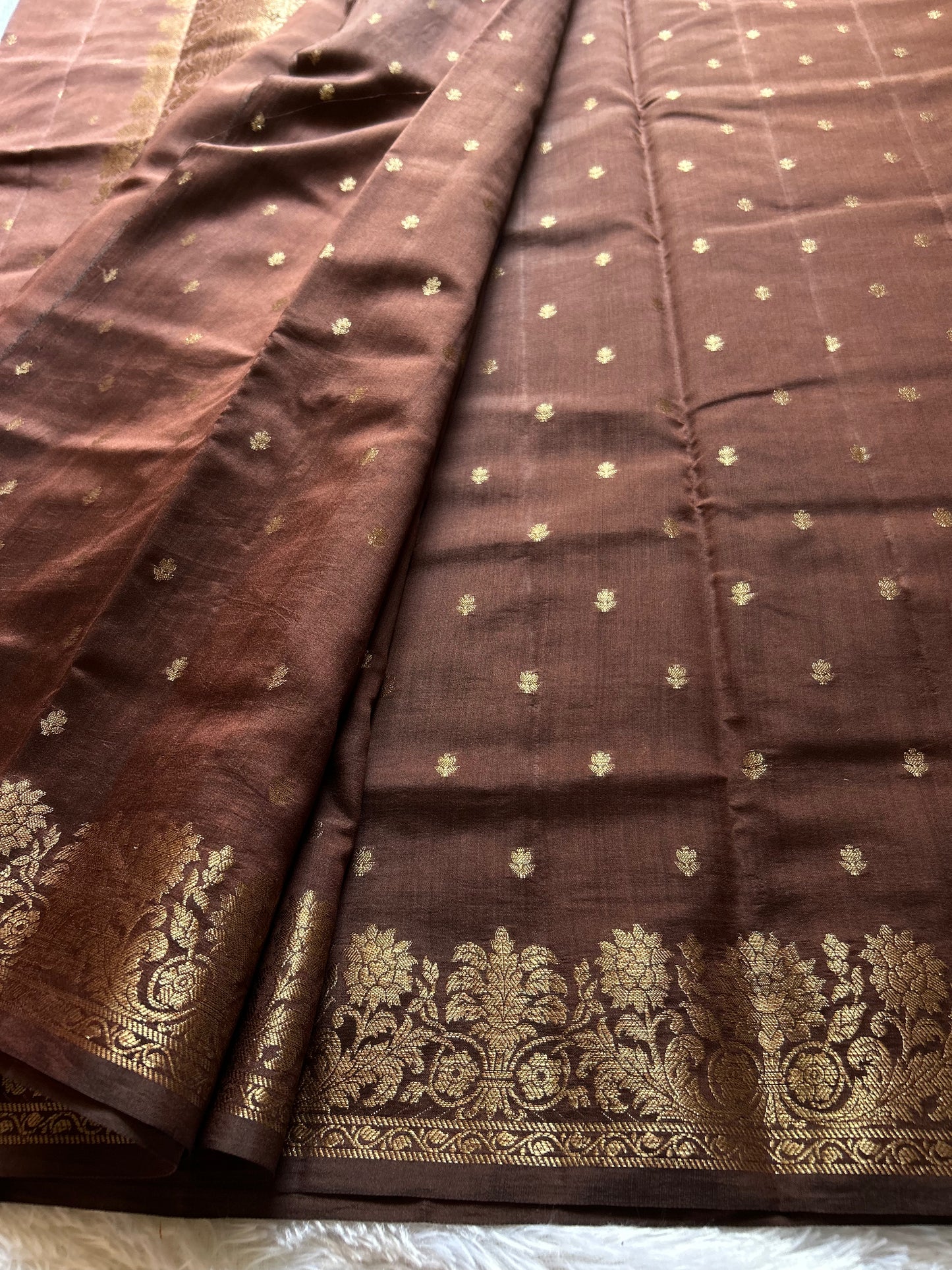 Banarasi Chiniya : Solid Deep brown