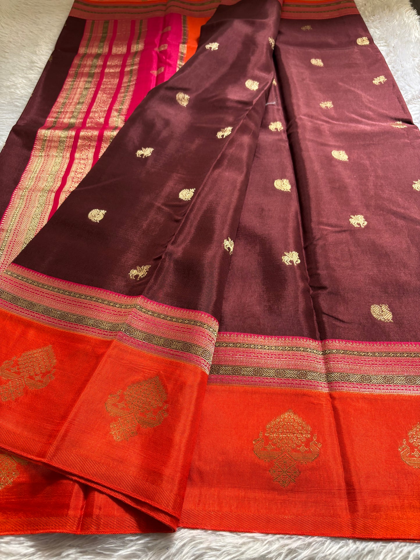 NAL206 (3D) : Chocolate brown-pink-orange